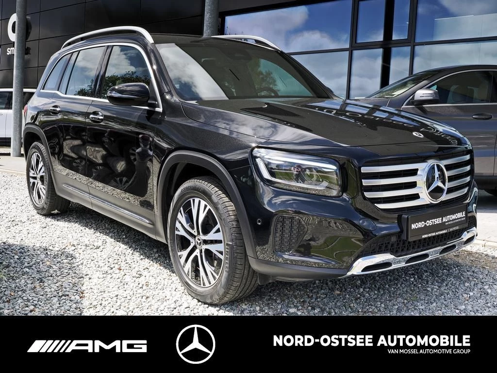 Mercedes-Benz-GLB-image-2