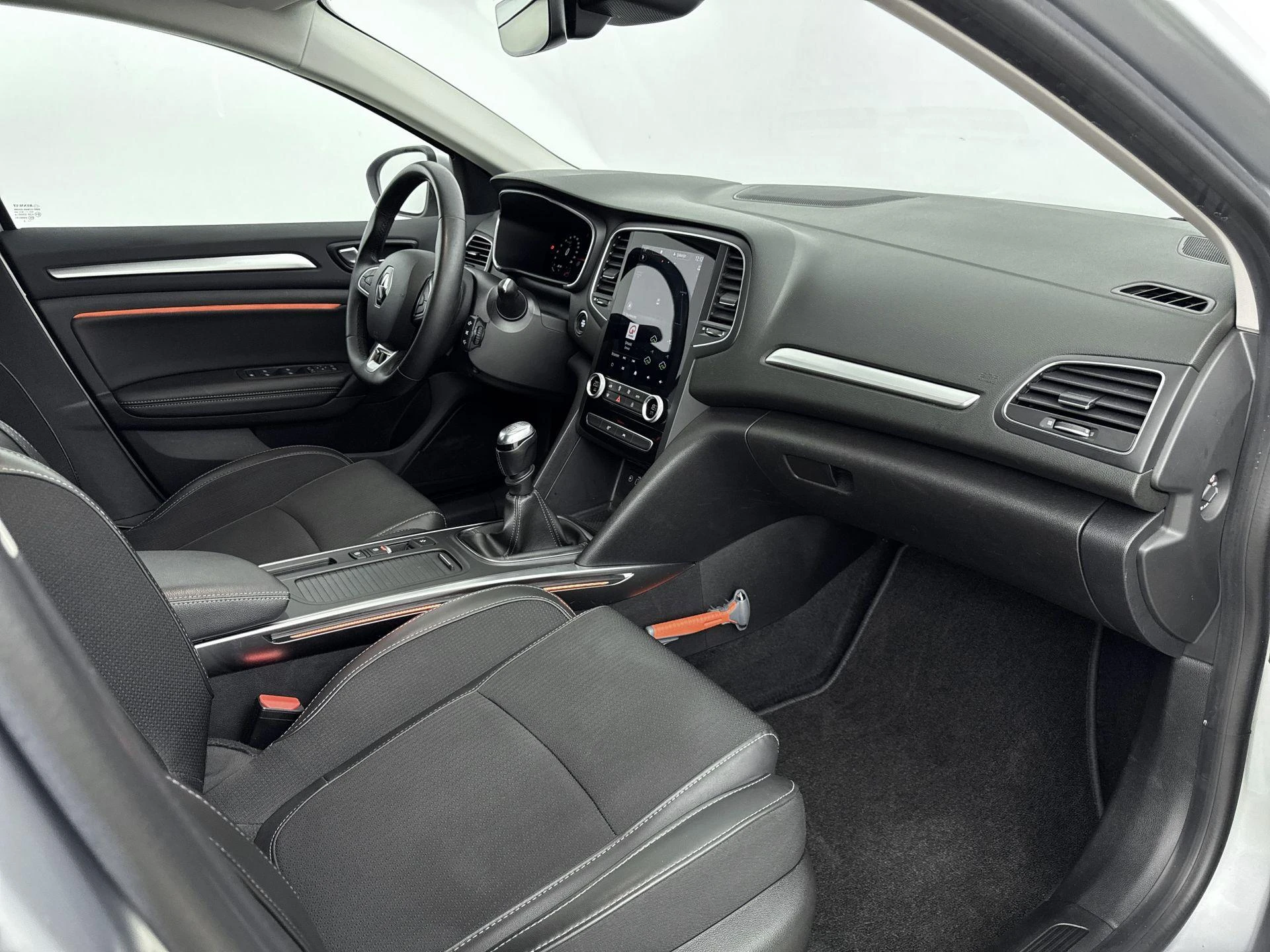 Renault-Mégane Estate-image-15