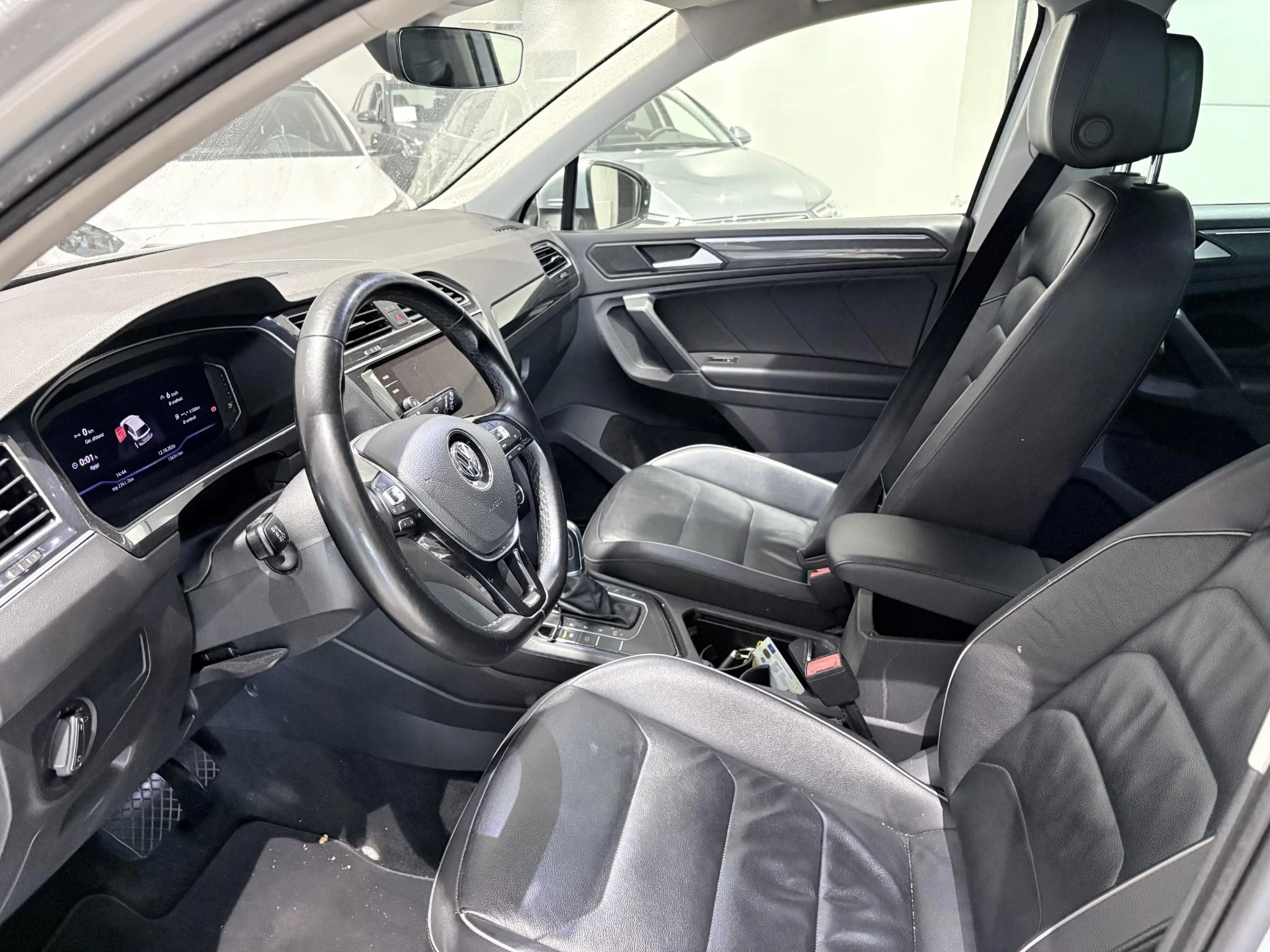 Volkswagen-Tiguan-image-11