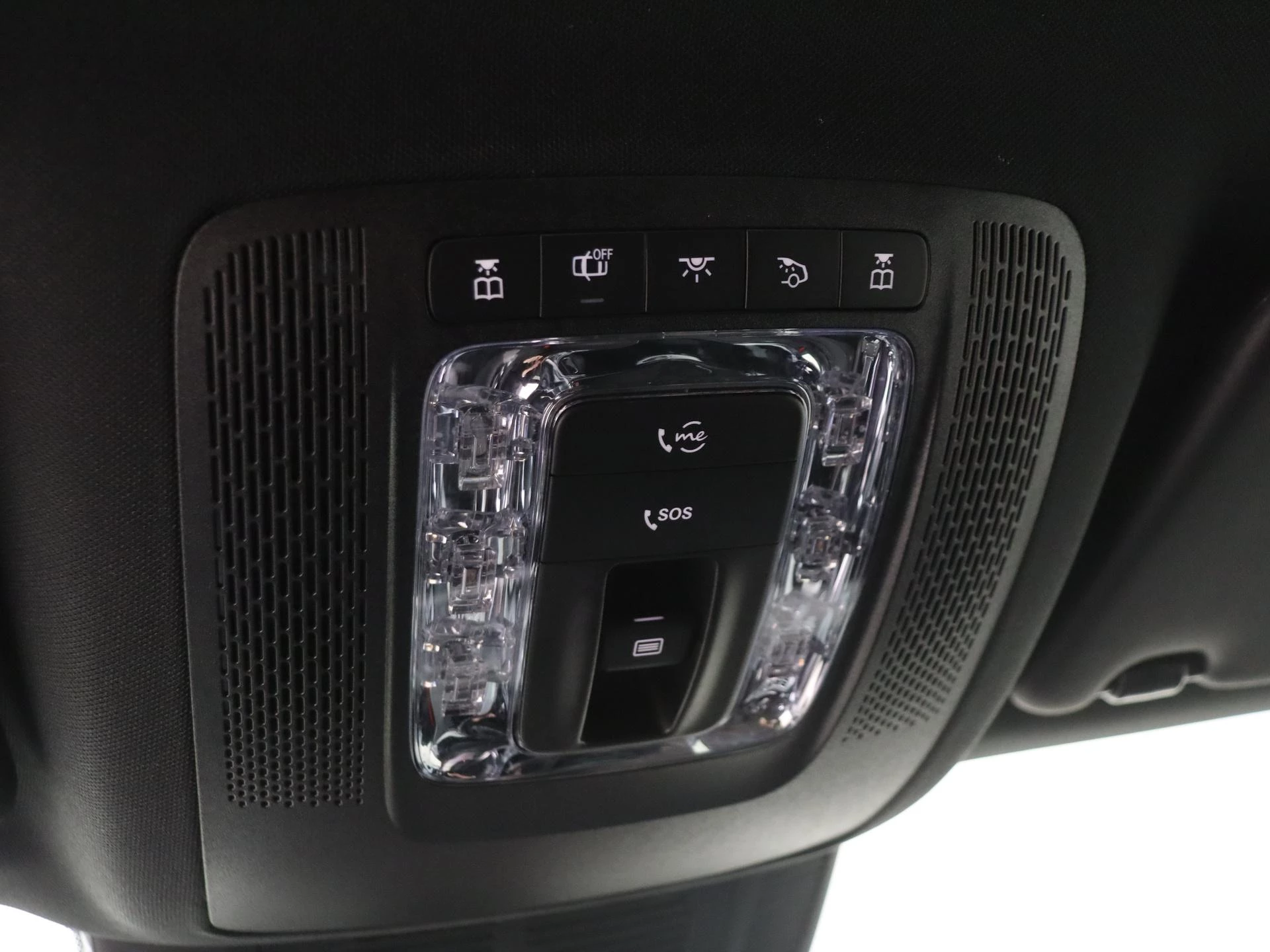Mercedes-Benz-GLE-image-34