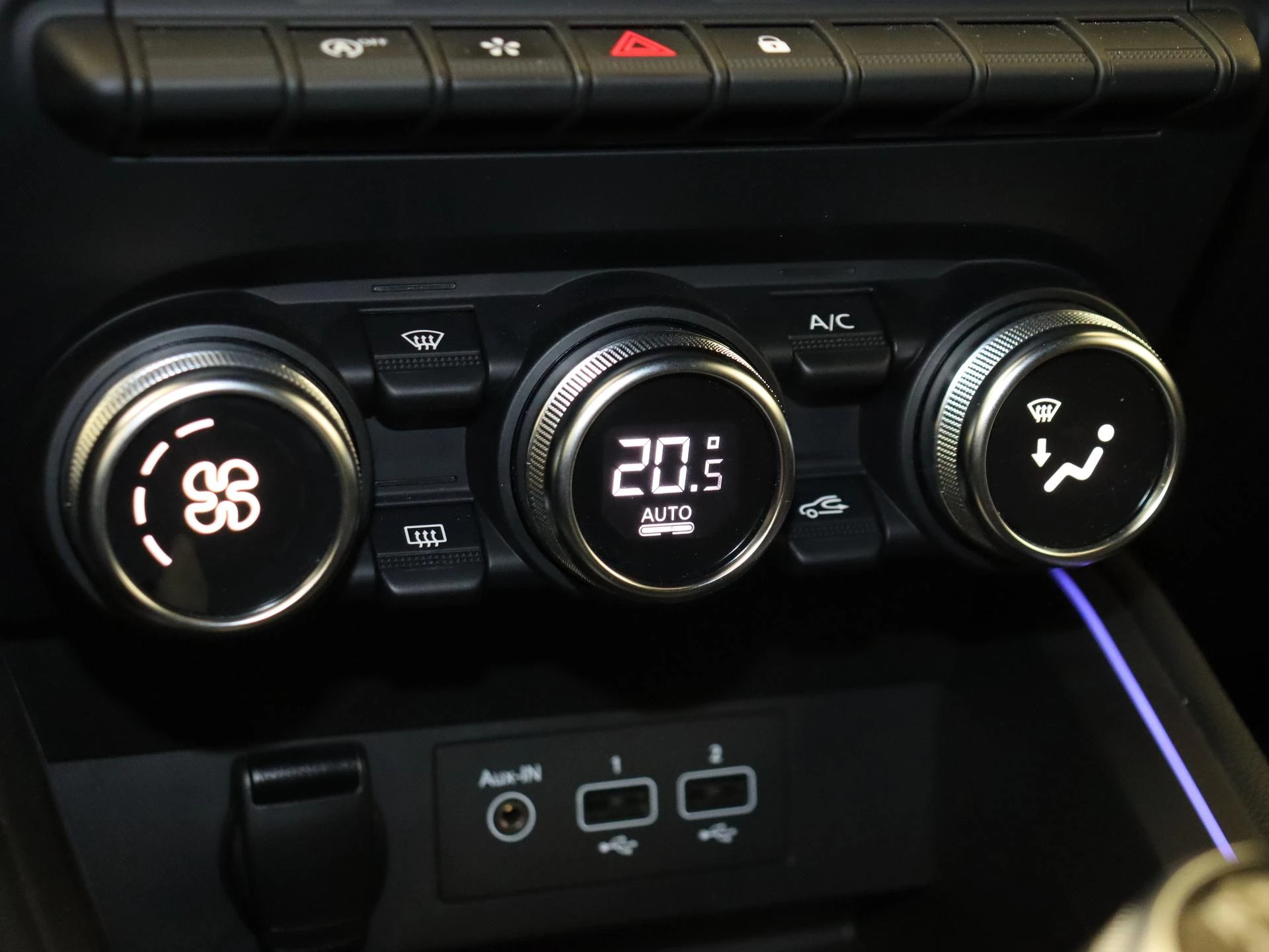 Renault-Clio-image-18