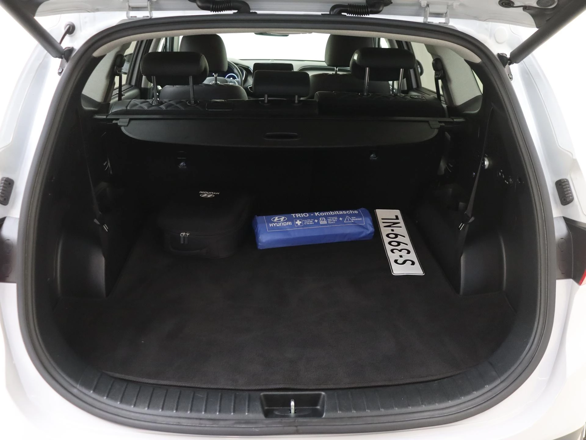 Hyundai-Santa Fe-image-27