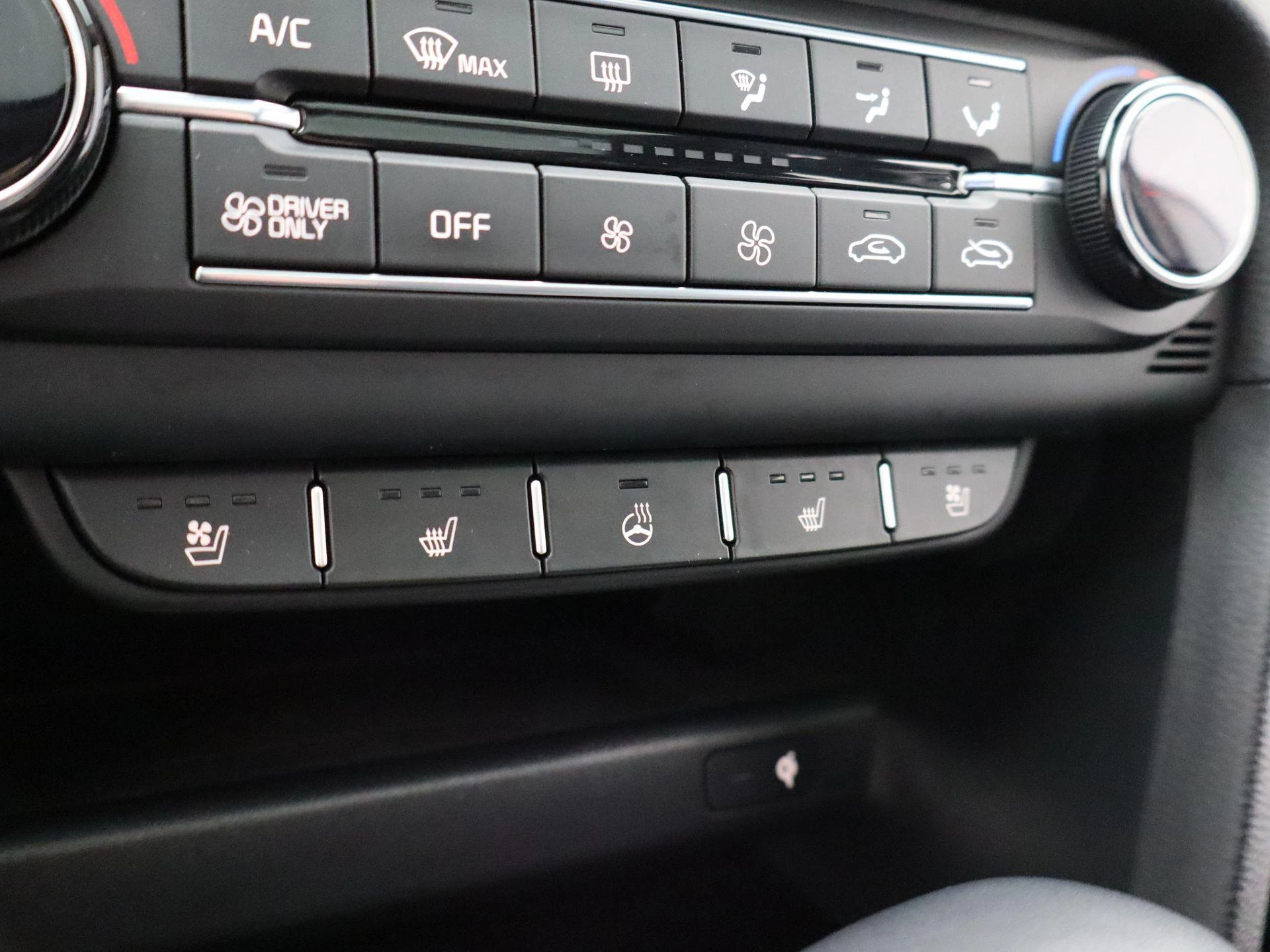 Kia-Ceed Sportswagon-image-23