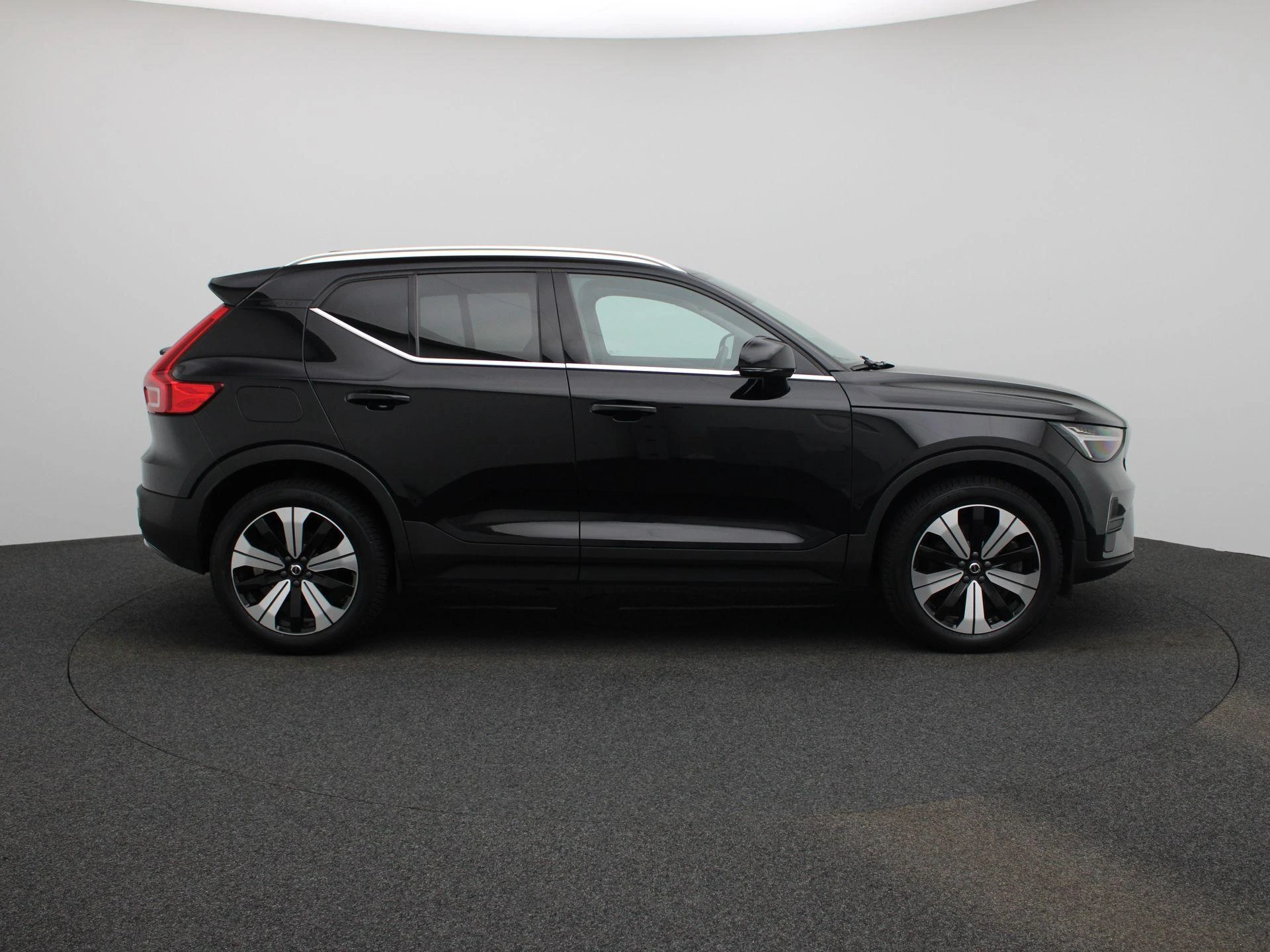 Volvo-XC40-image-7