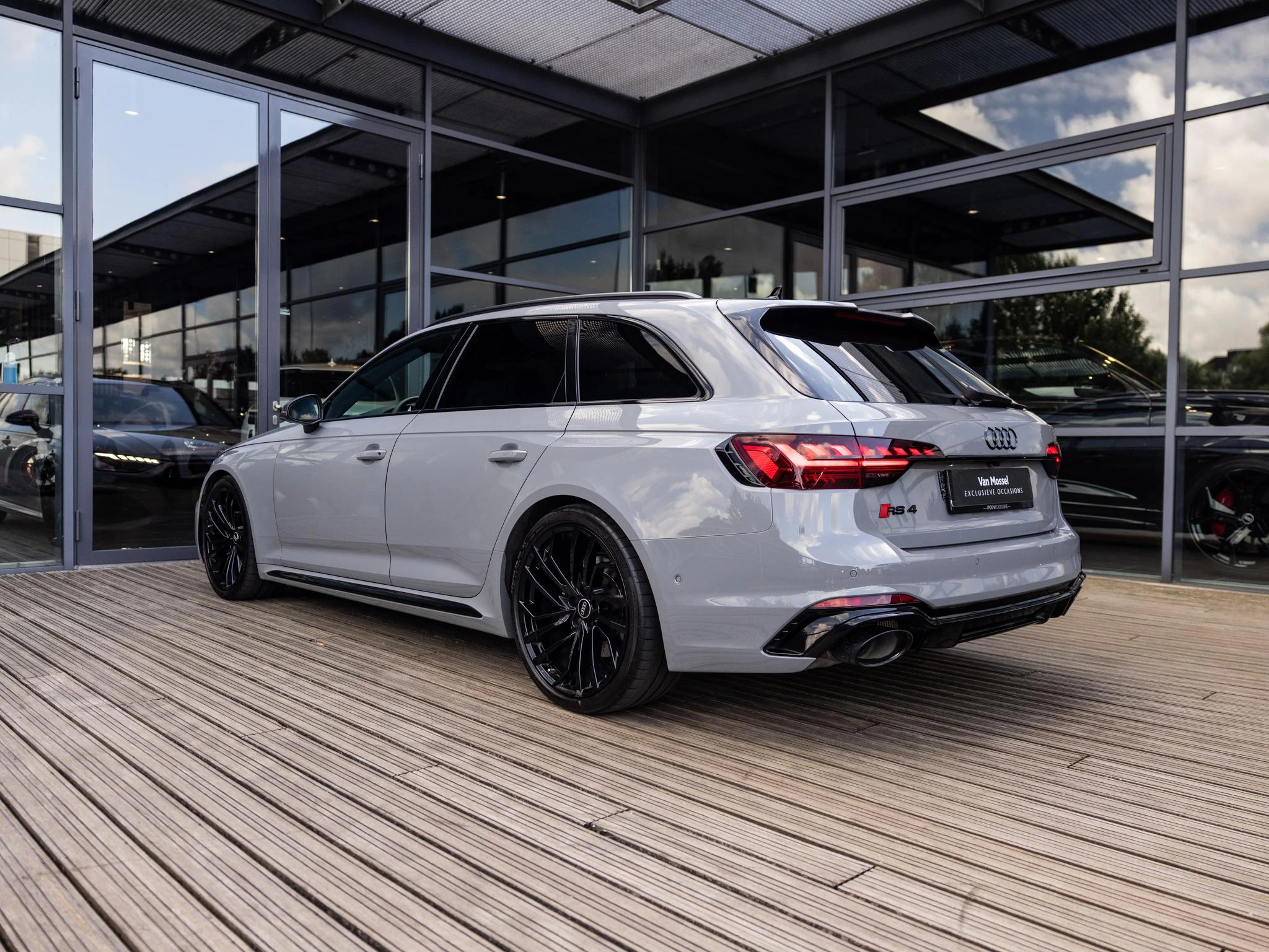 Audi RS4 Avant 2.9 TFSI RS 4 quattro competition plus kuipstoelen