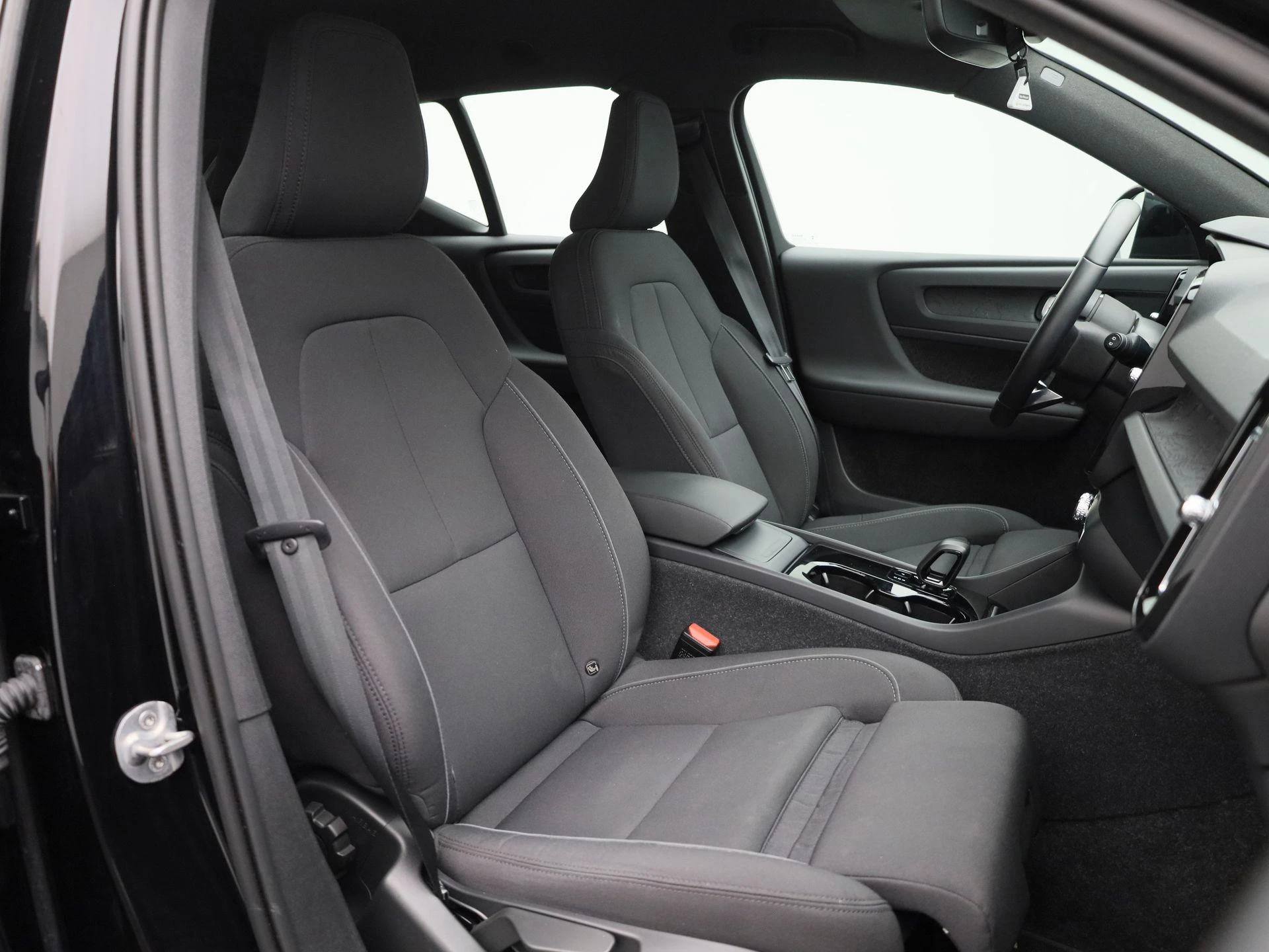 Volvo-XC40-image-38