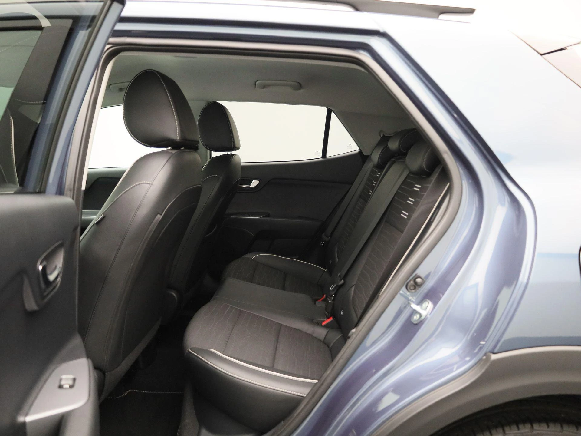 Kia-Stonic-image-34