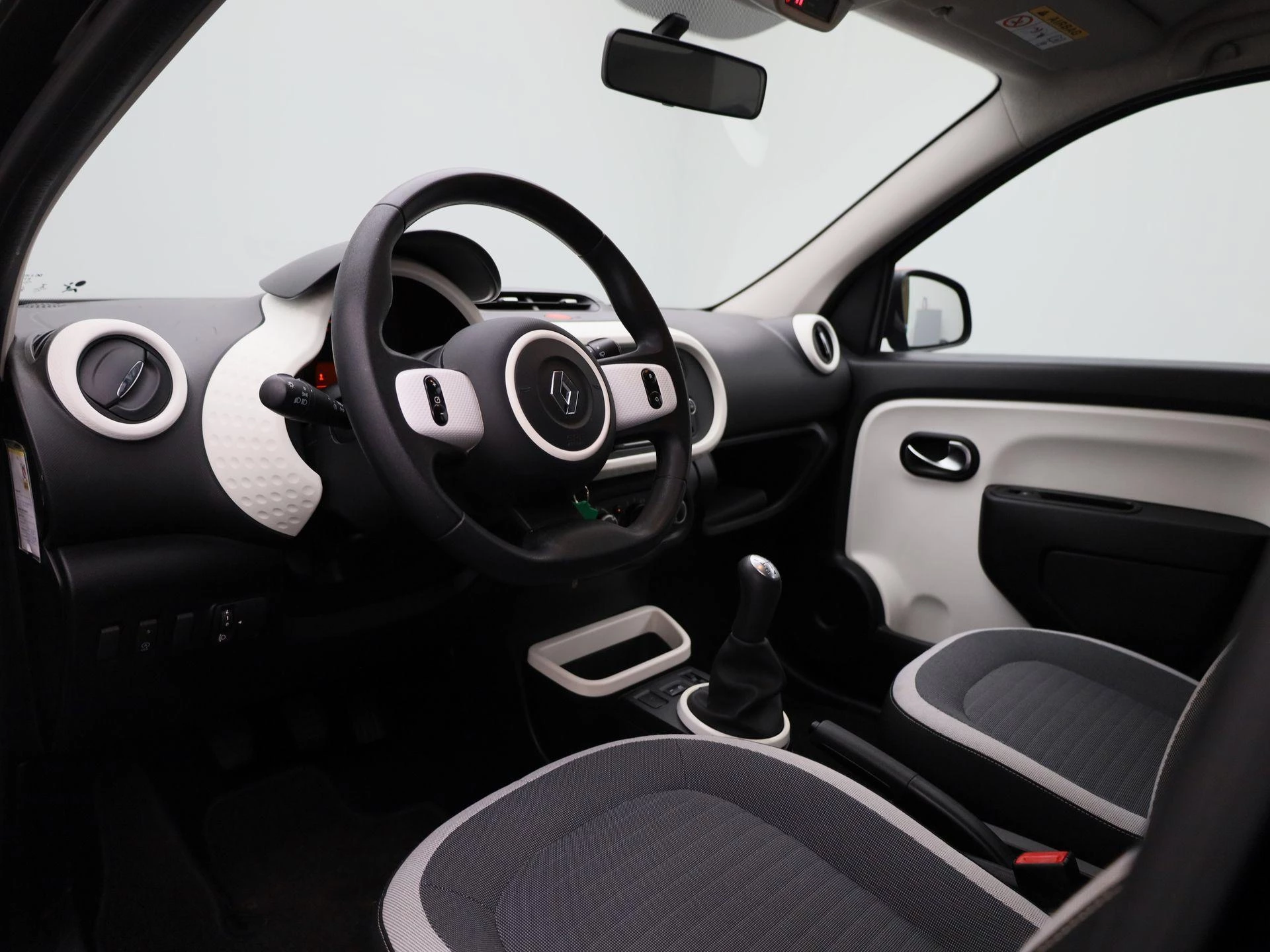 Renault-Twingo-image-25