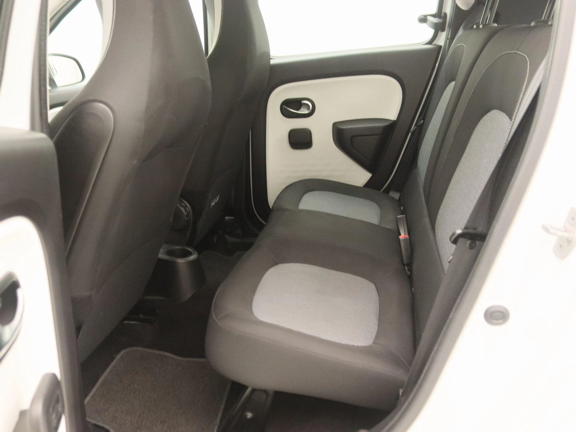 Renault-Twingo-image-12
