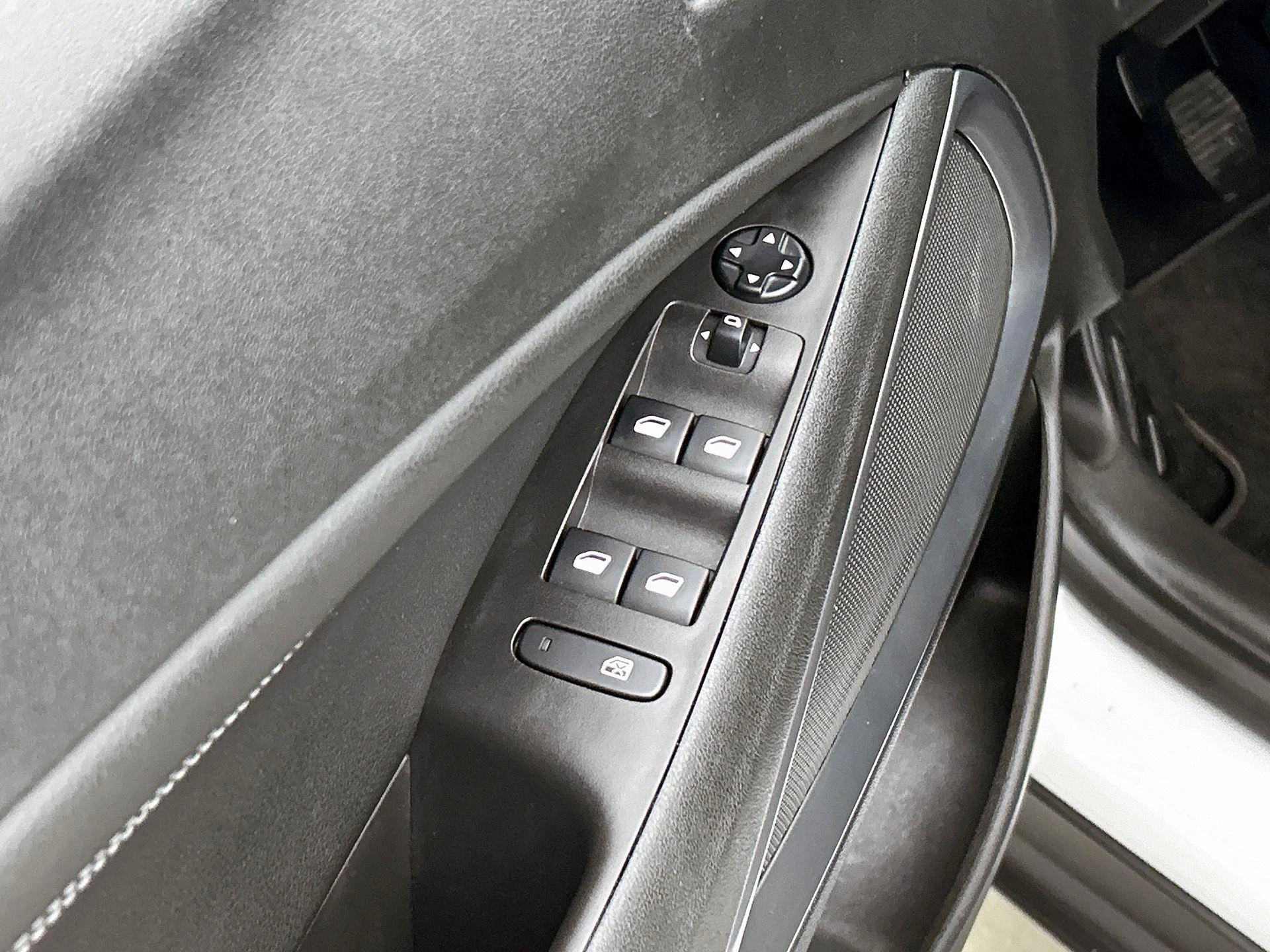 Opel-Crossland-image-29