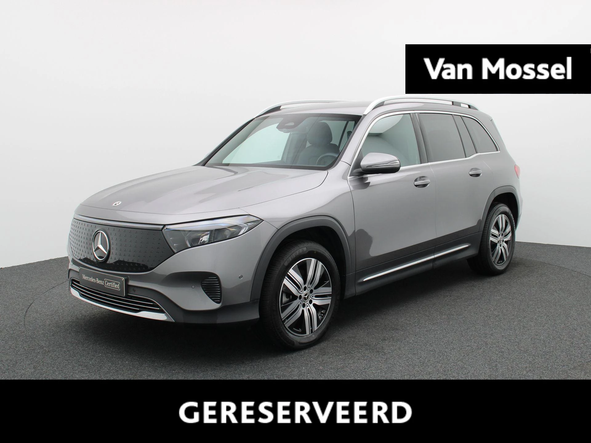 Mercedes-Benz-EQB-image-0