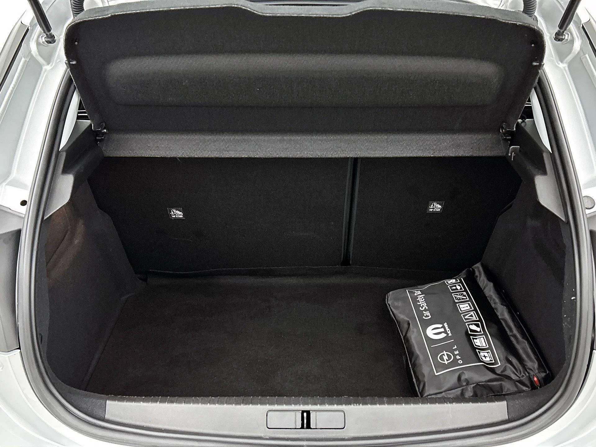 Opel-Corsa-image-17