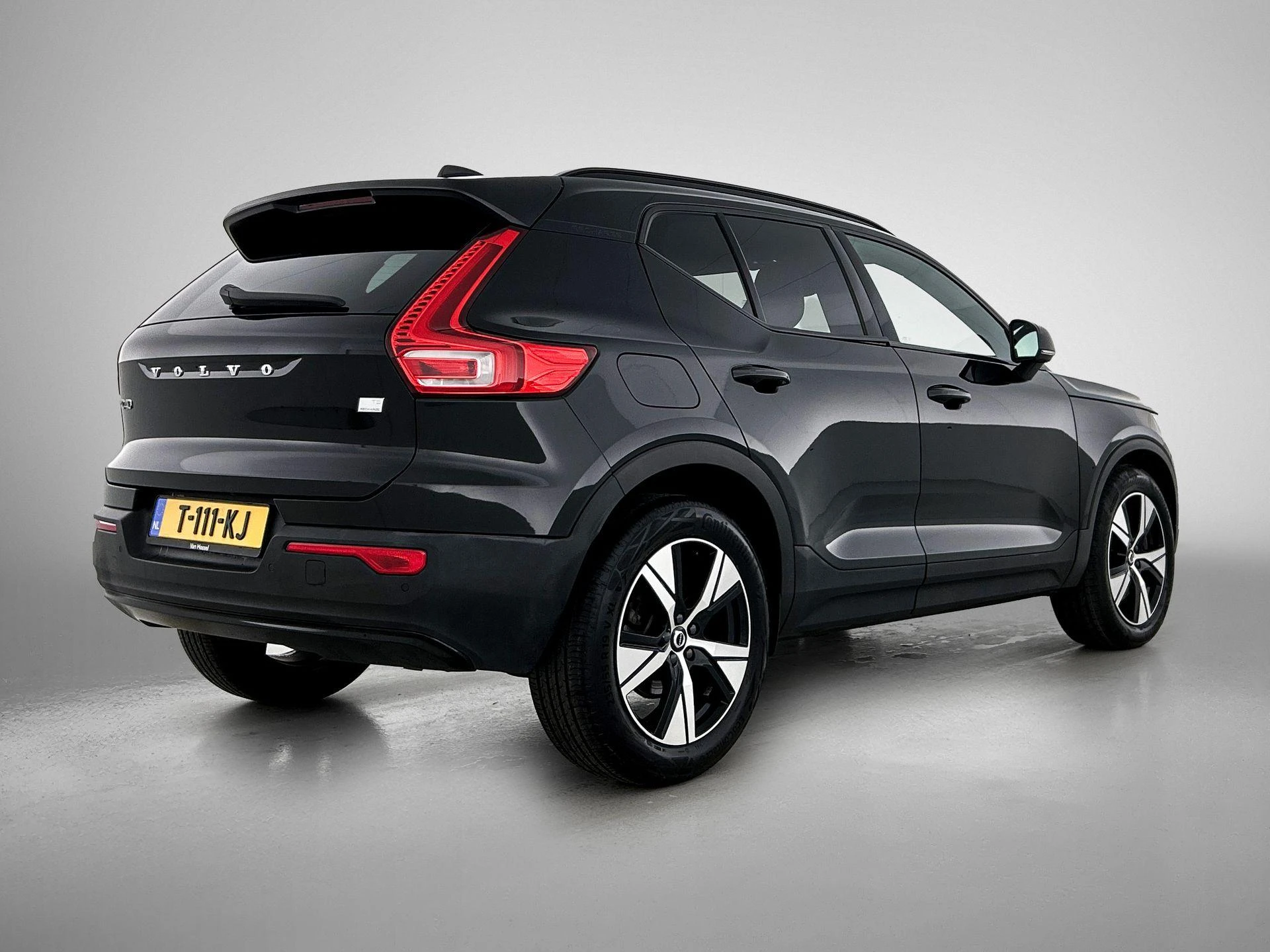Volvo-XC40-image-3