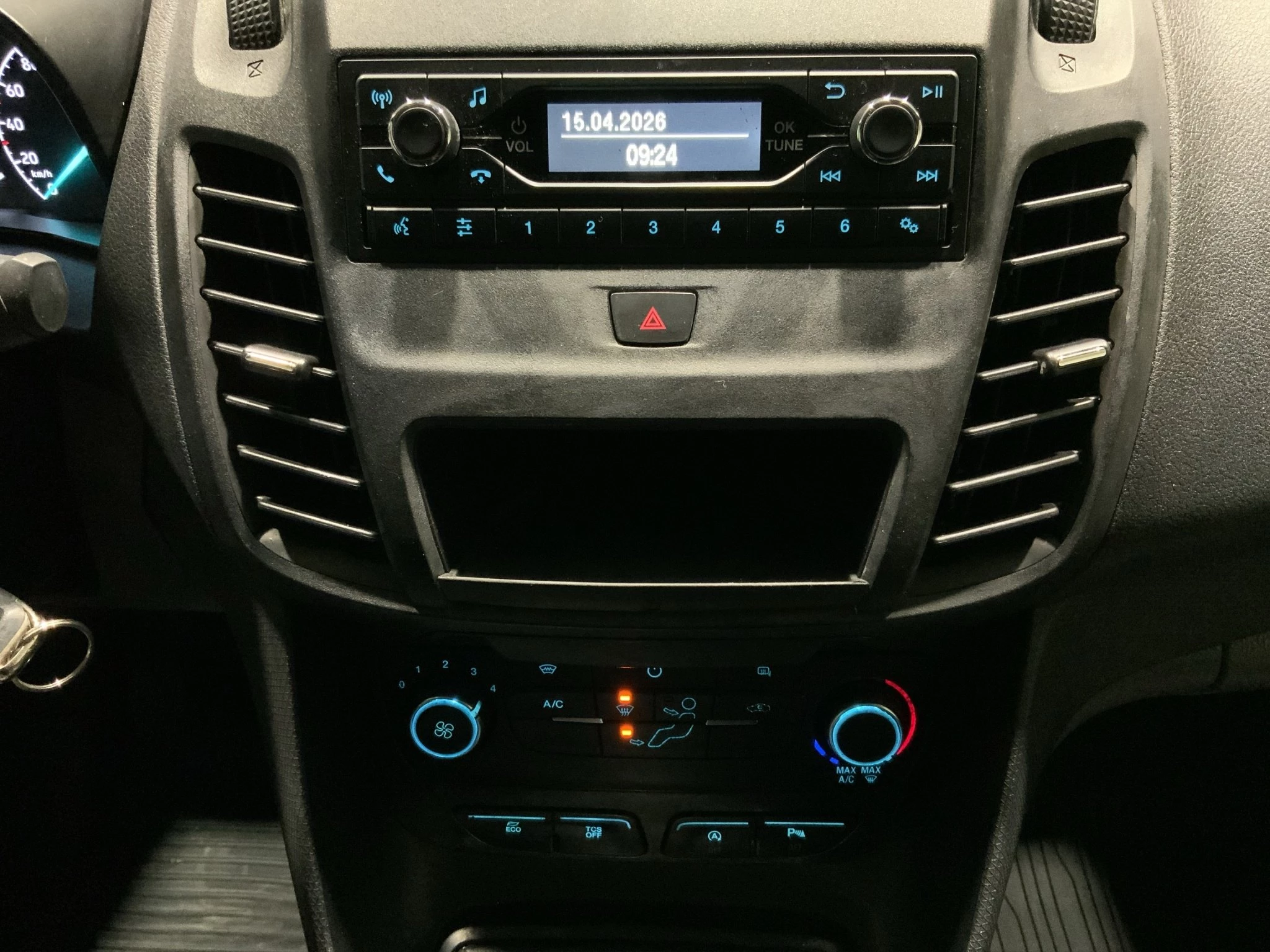 Ford-Transit Connect-image-12