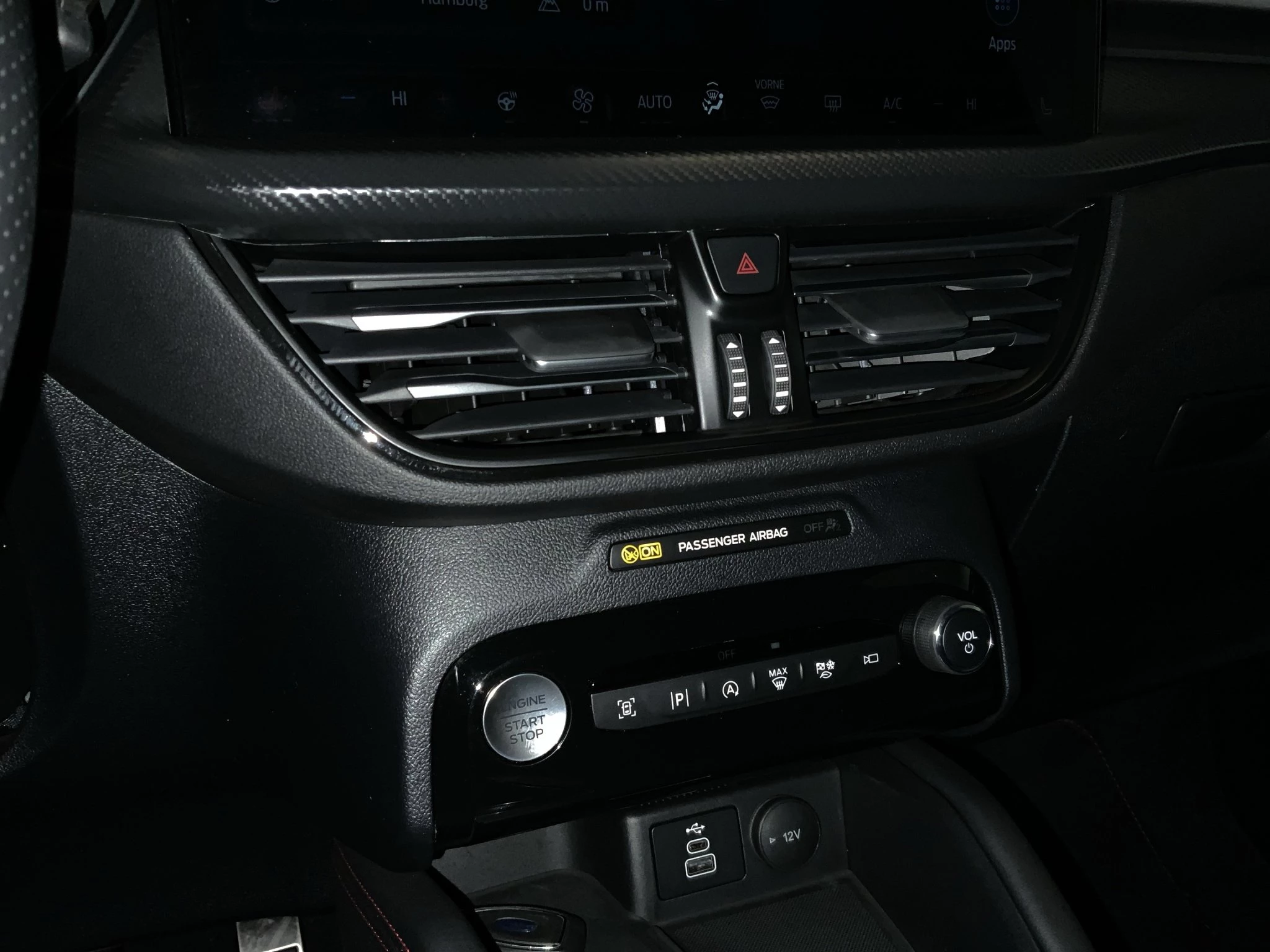 Ford Kuga ST-Line X Aut.*PANO*AHK*360GRAD*LED-MATRIX*NAVI*GRA*WINTER-PKT.
