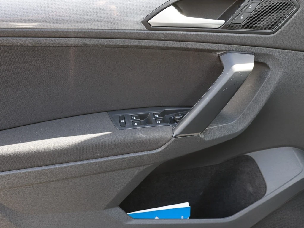 Volkswagen-Tiguan-image-14