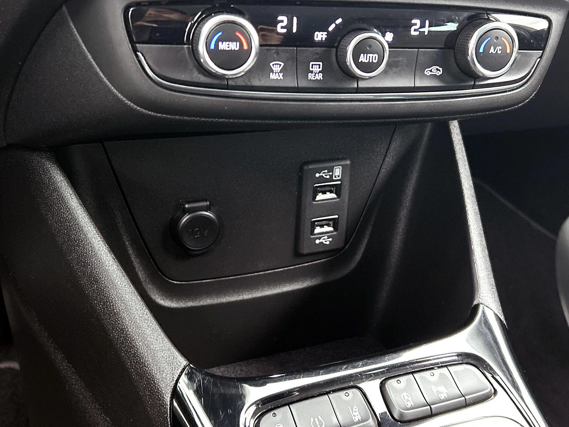 Opel-Crossland-image-31