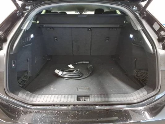 Audi A6 Avant e-tron Business
