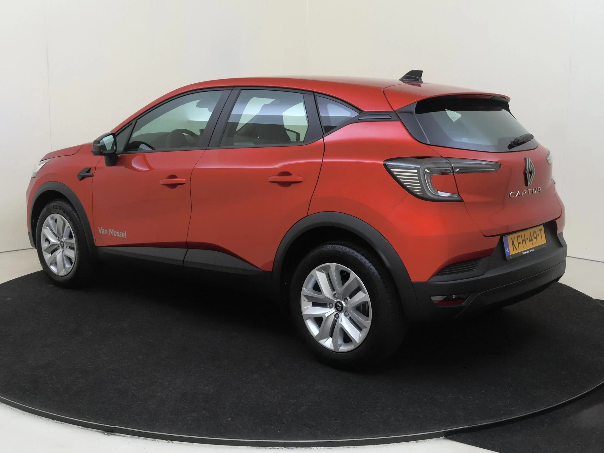 Renault-Captur-image-4