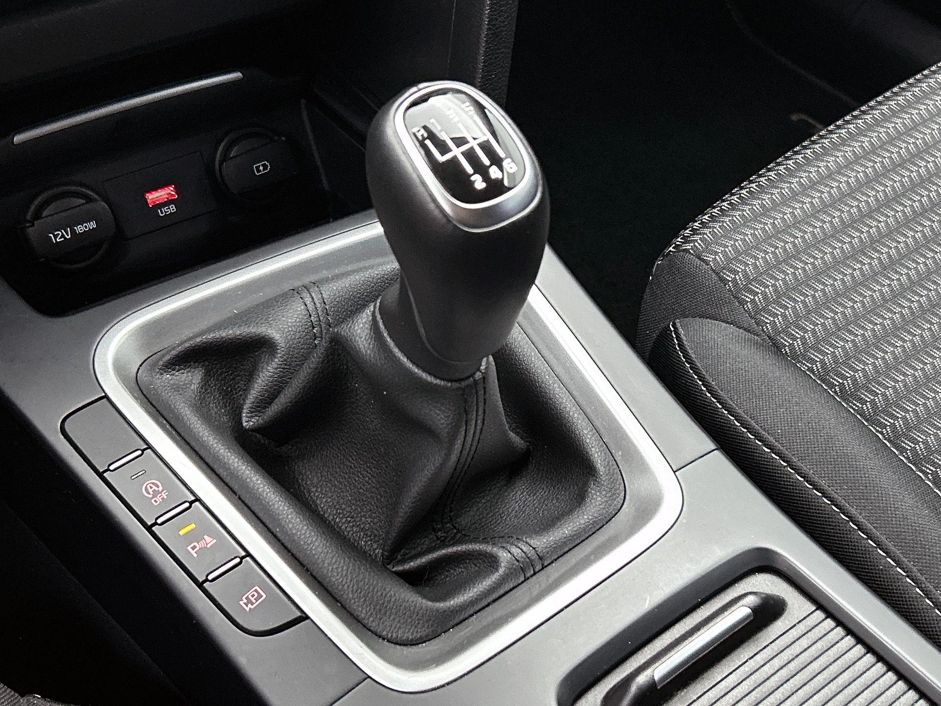 Kia-Ceed Sportswagon-image-28