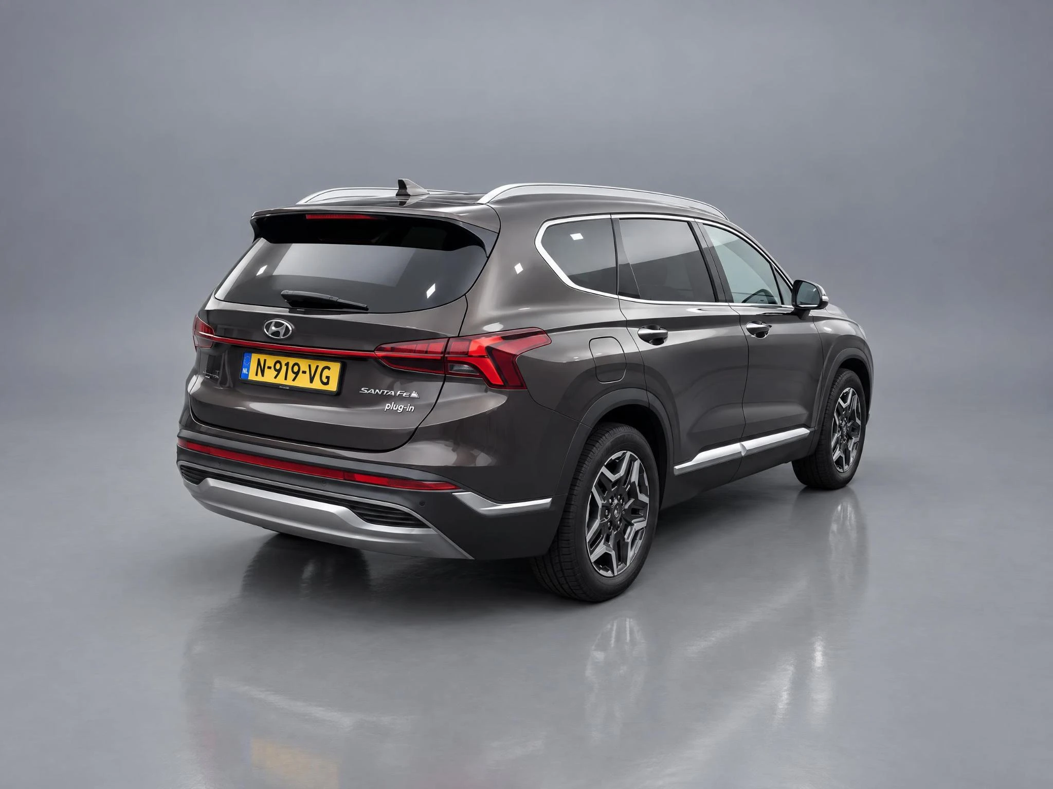 Hyundai-Santa Fe-image-6
