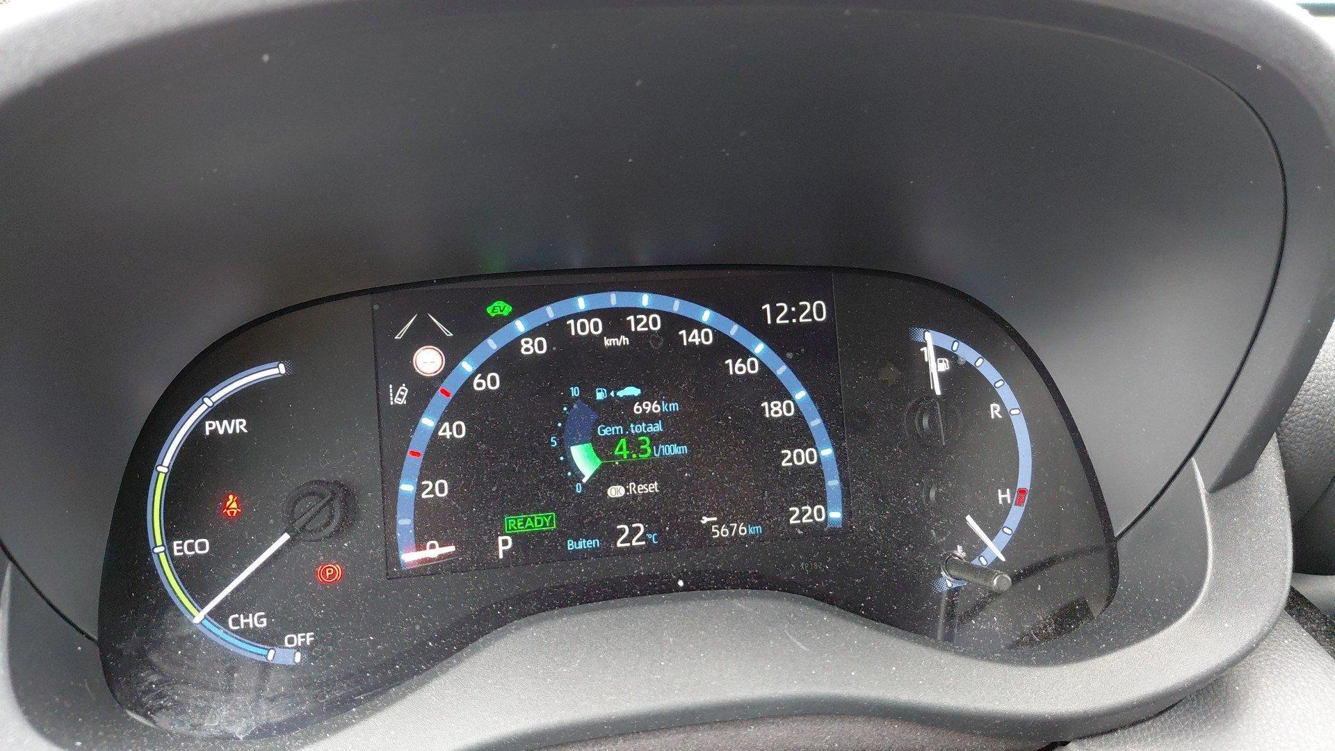 Toyota-Yaris Cross-image-11