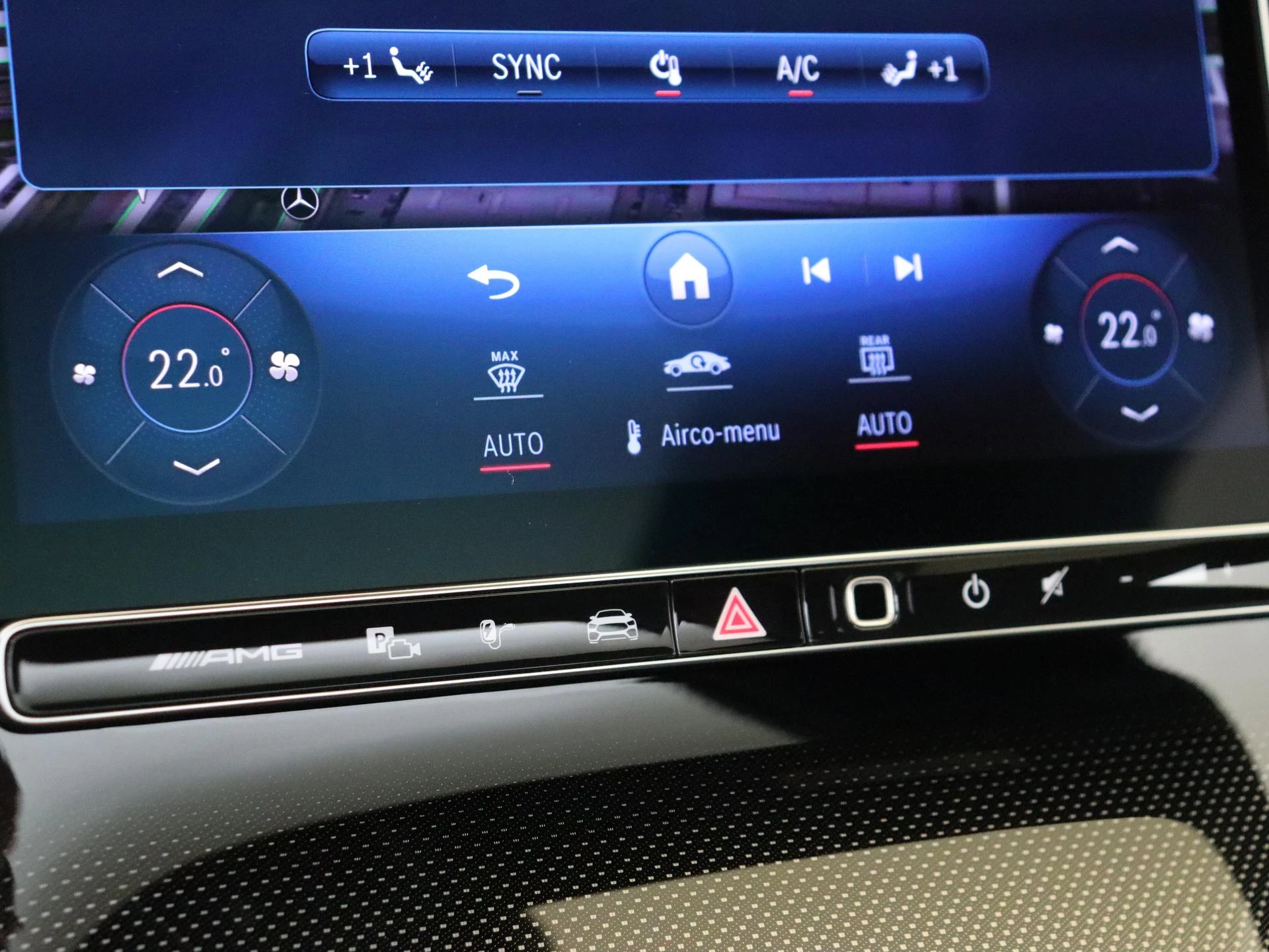 Mercedes-Benz-S-Klasse-image-23