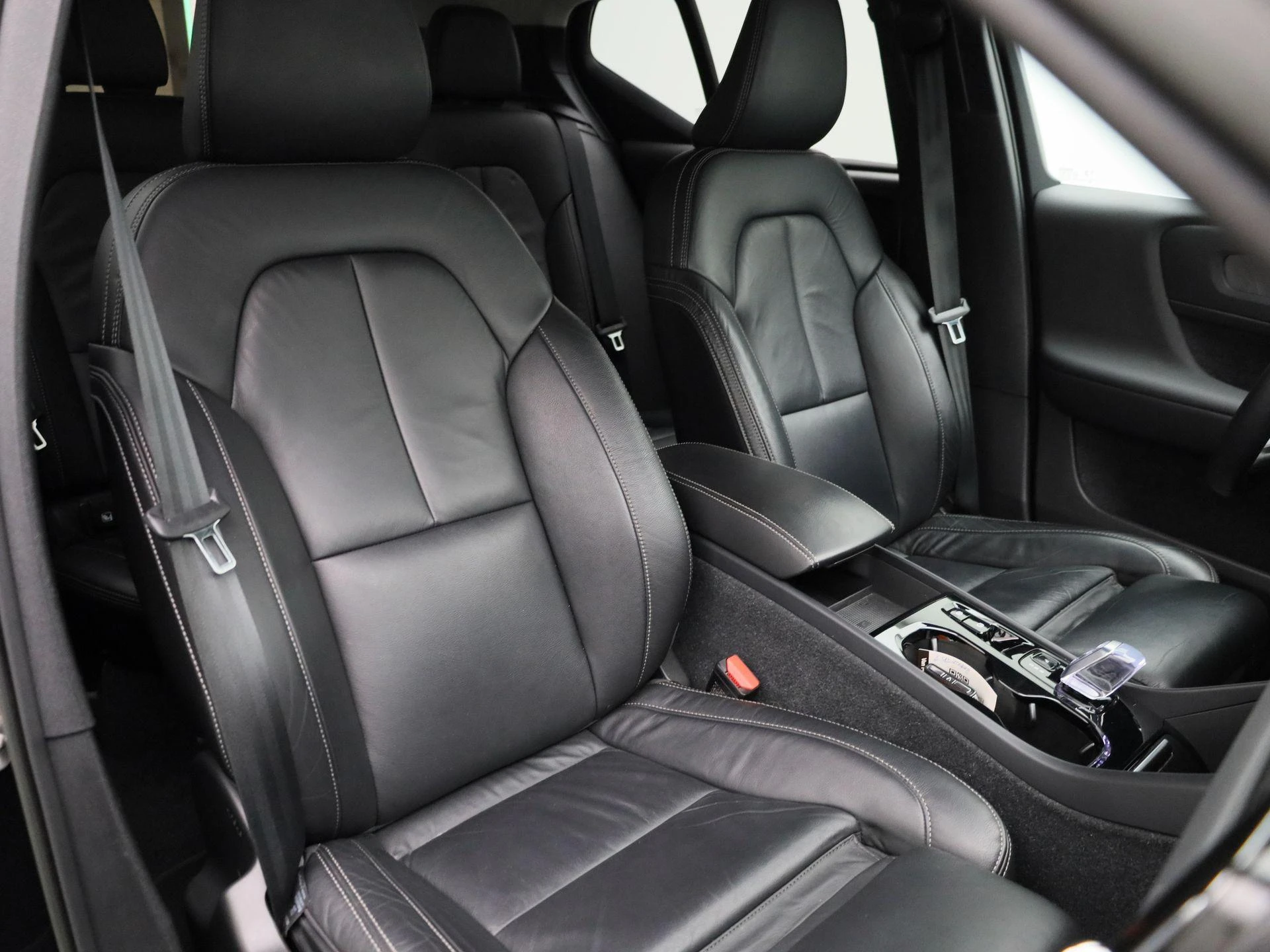 Volvo-XC40-image-41