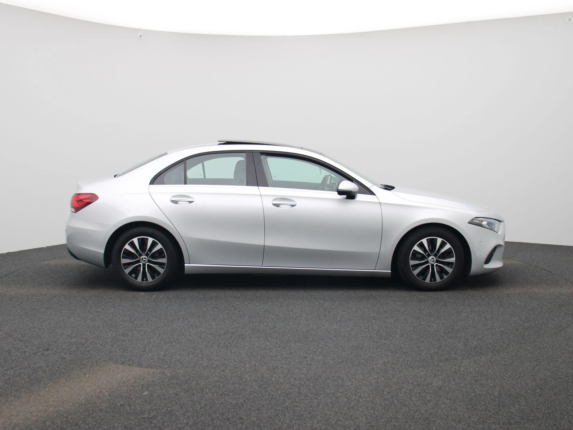 Mercedes-Benz-Classe A-image-5