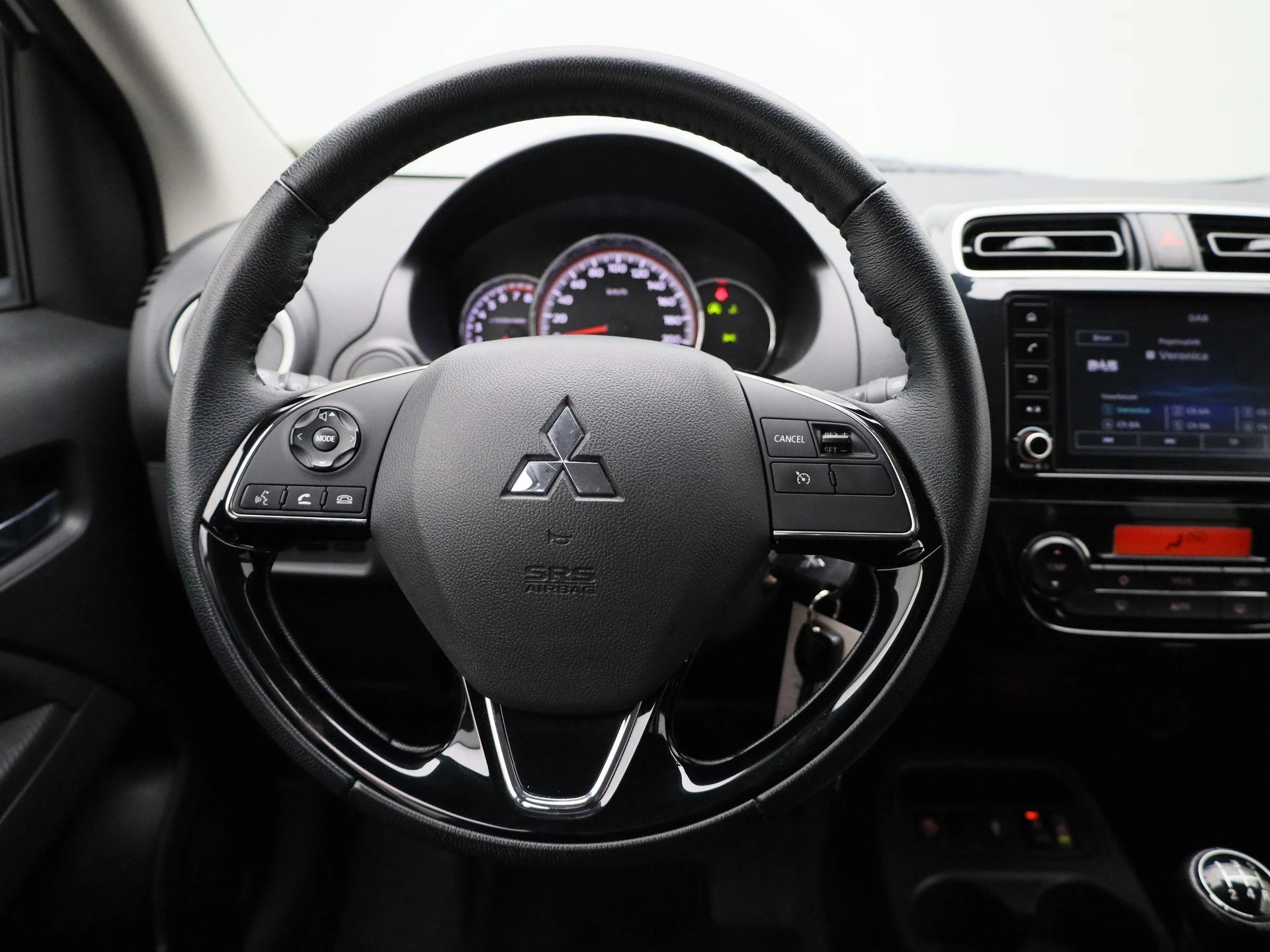 Mitsubishi-Space Star-image-6