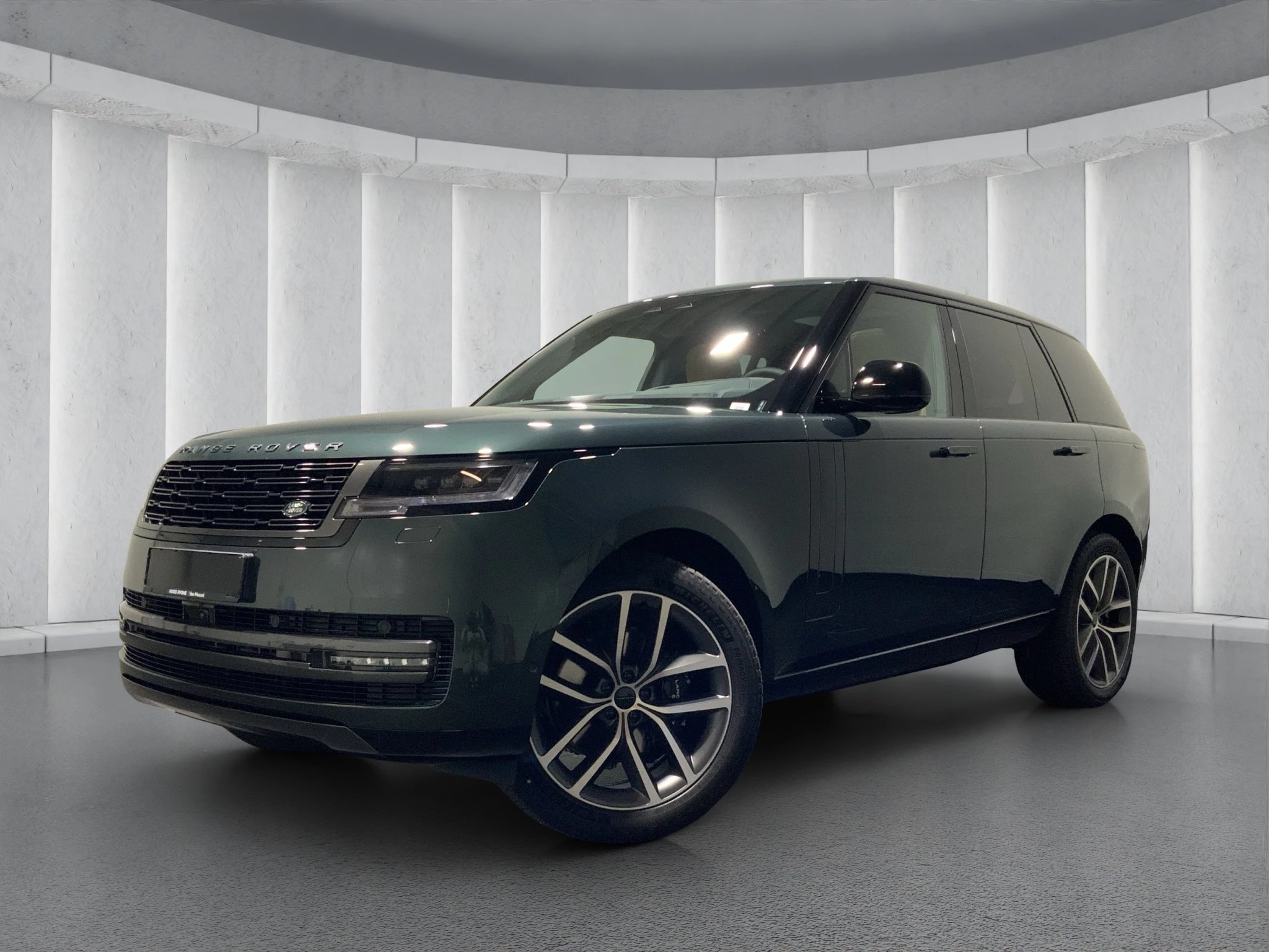 Land Rover-Range Rover-image-0