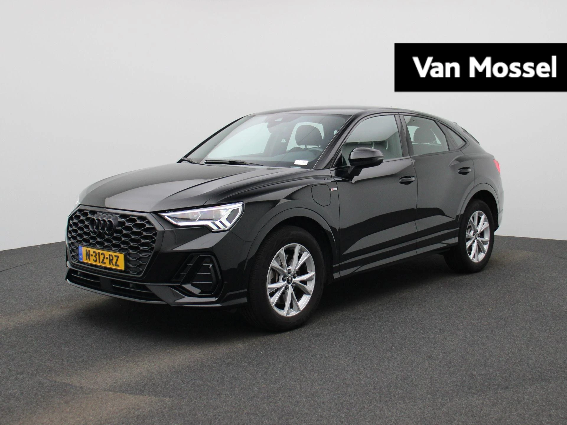 Audi-Q3-image-0