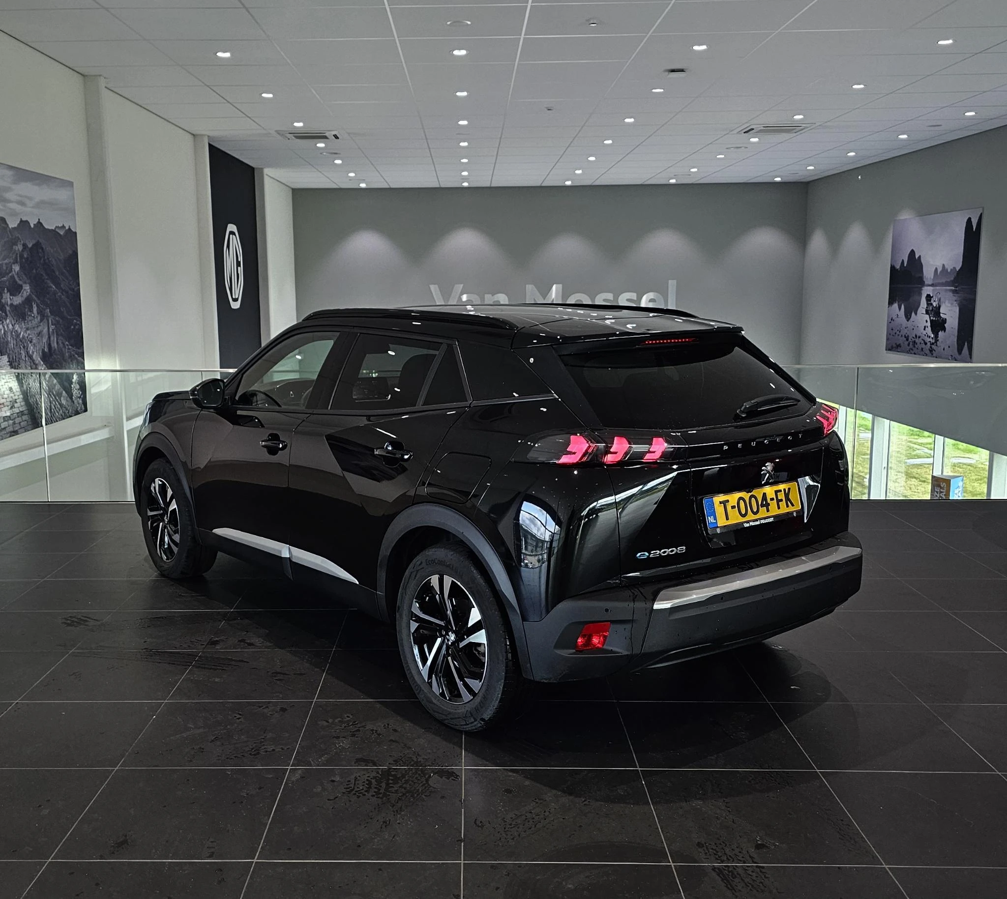Peugeot e-2008 EV Allure Pack 50 kWh