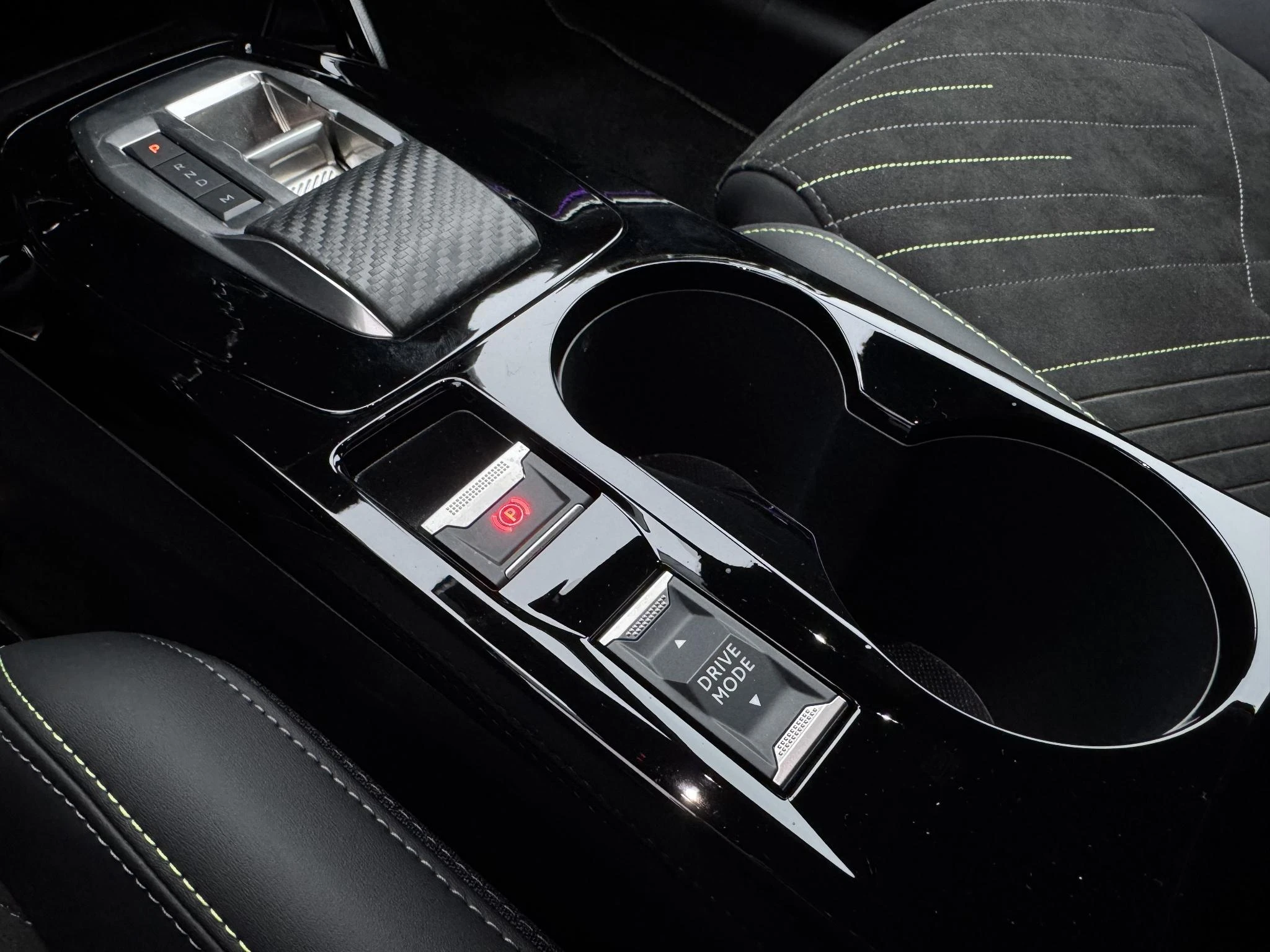 Peugeot-208-image-20