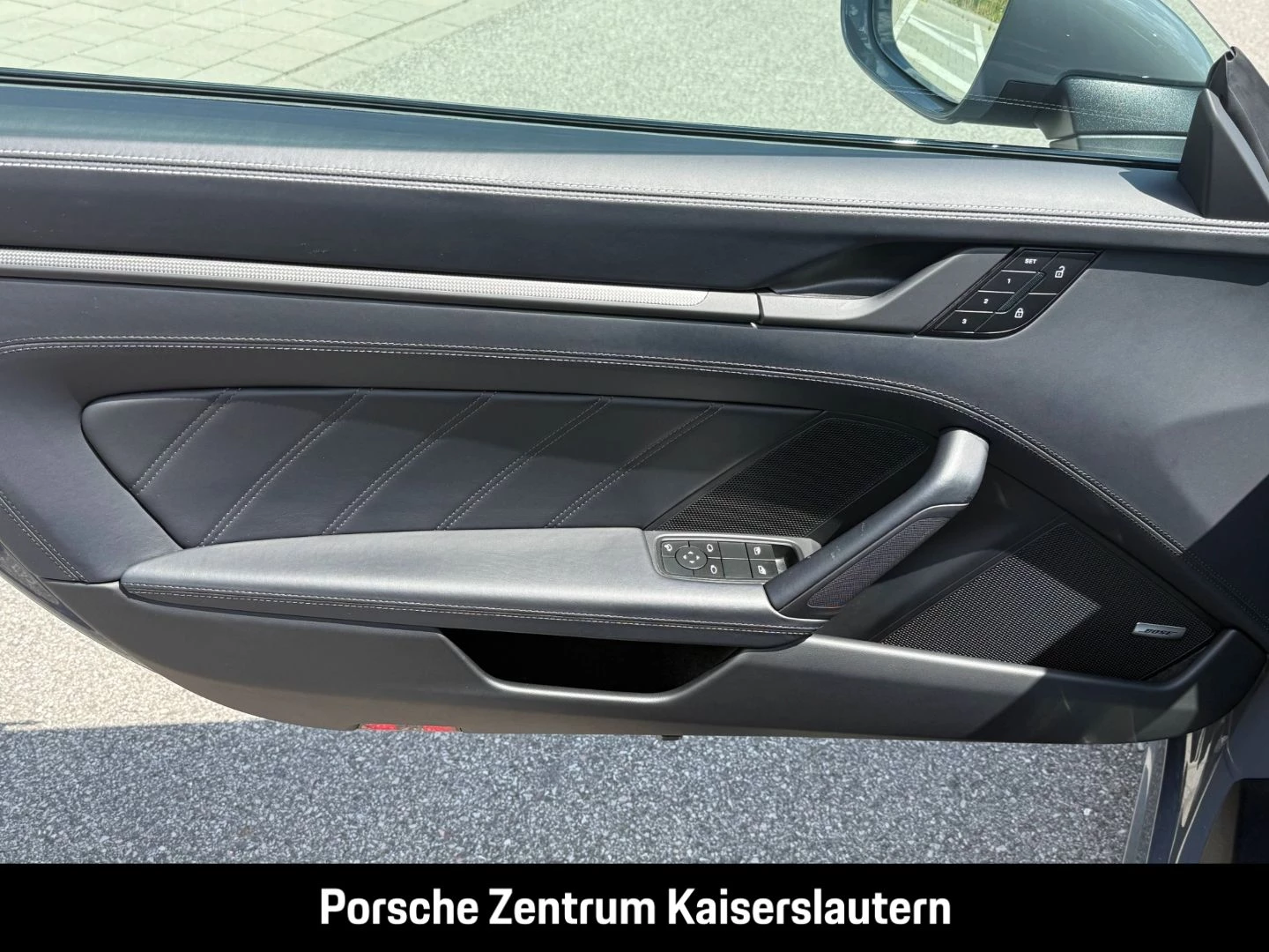 Porsche 911 992 Carrera Sportabgasanlage BOSE 21-Zoll carrera s