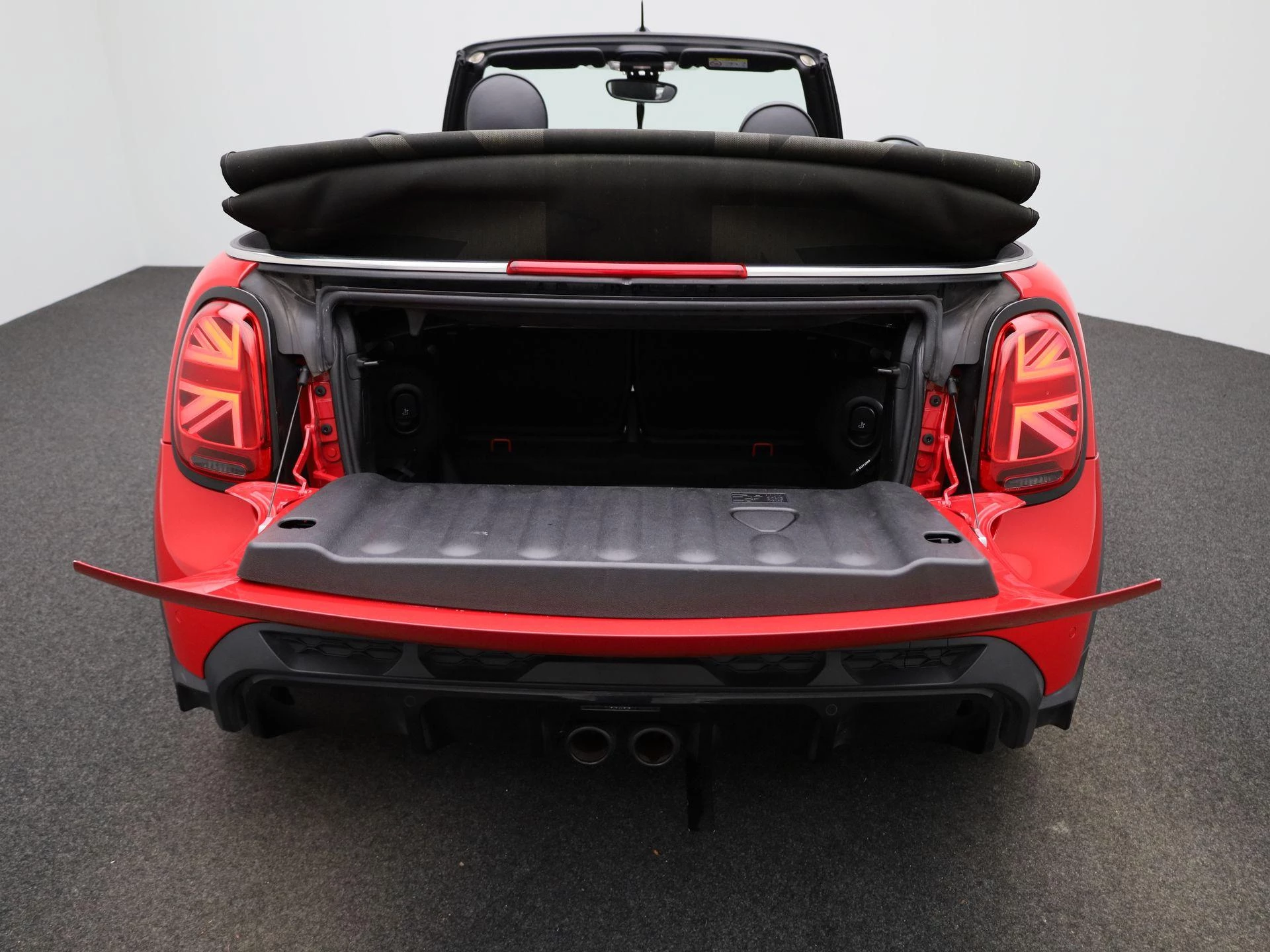 MINI-Cooper S Cabrio-image-9