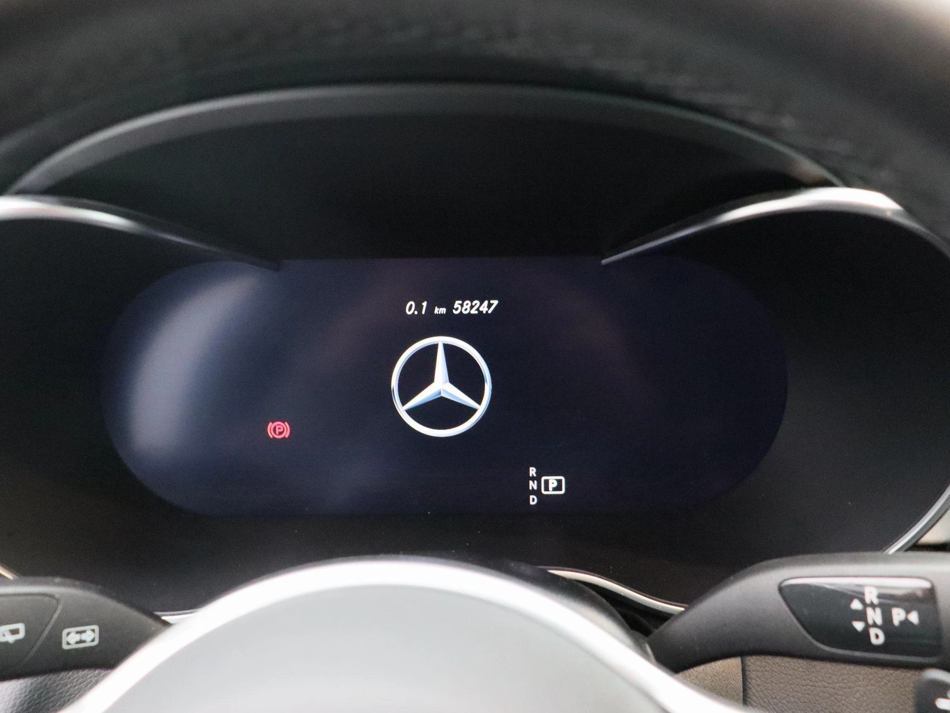 Mercedes-Benz GLC 300d SUV + LEDER + PANORAMISCH DAK + CARPLAY + TREKHAAK +