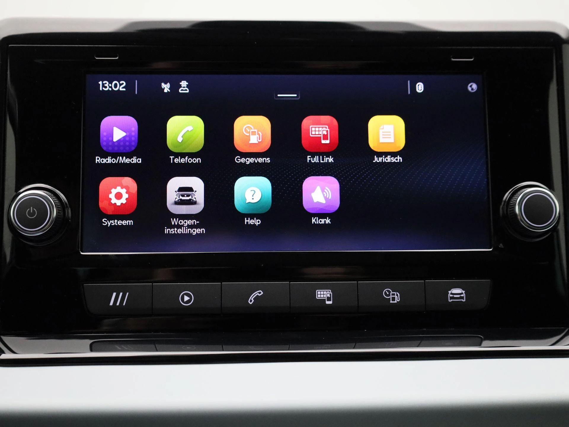 SEAT-Arona-image-16