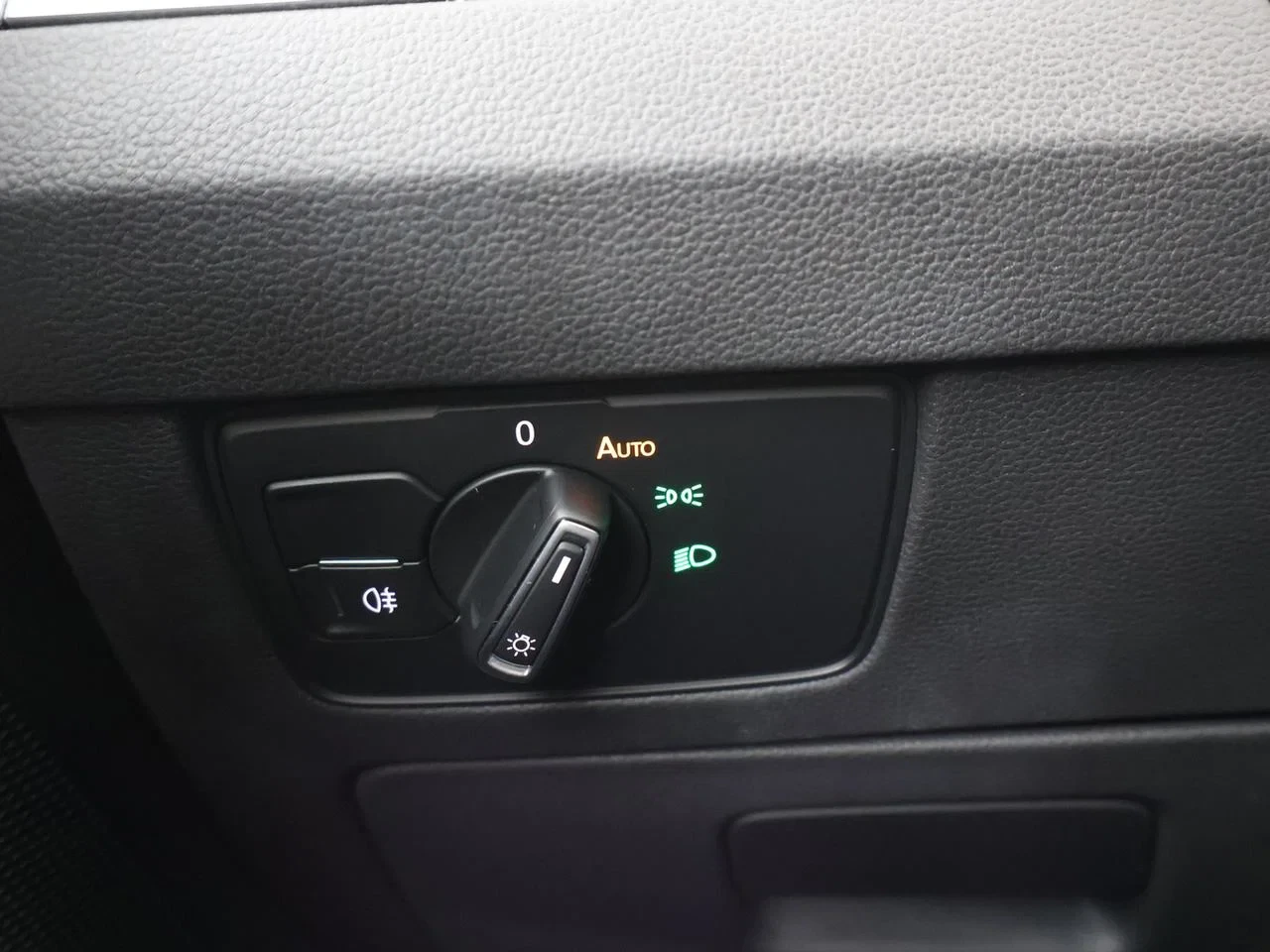 Volkswagen-Passat-image-20