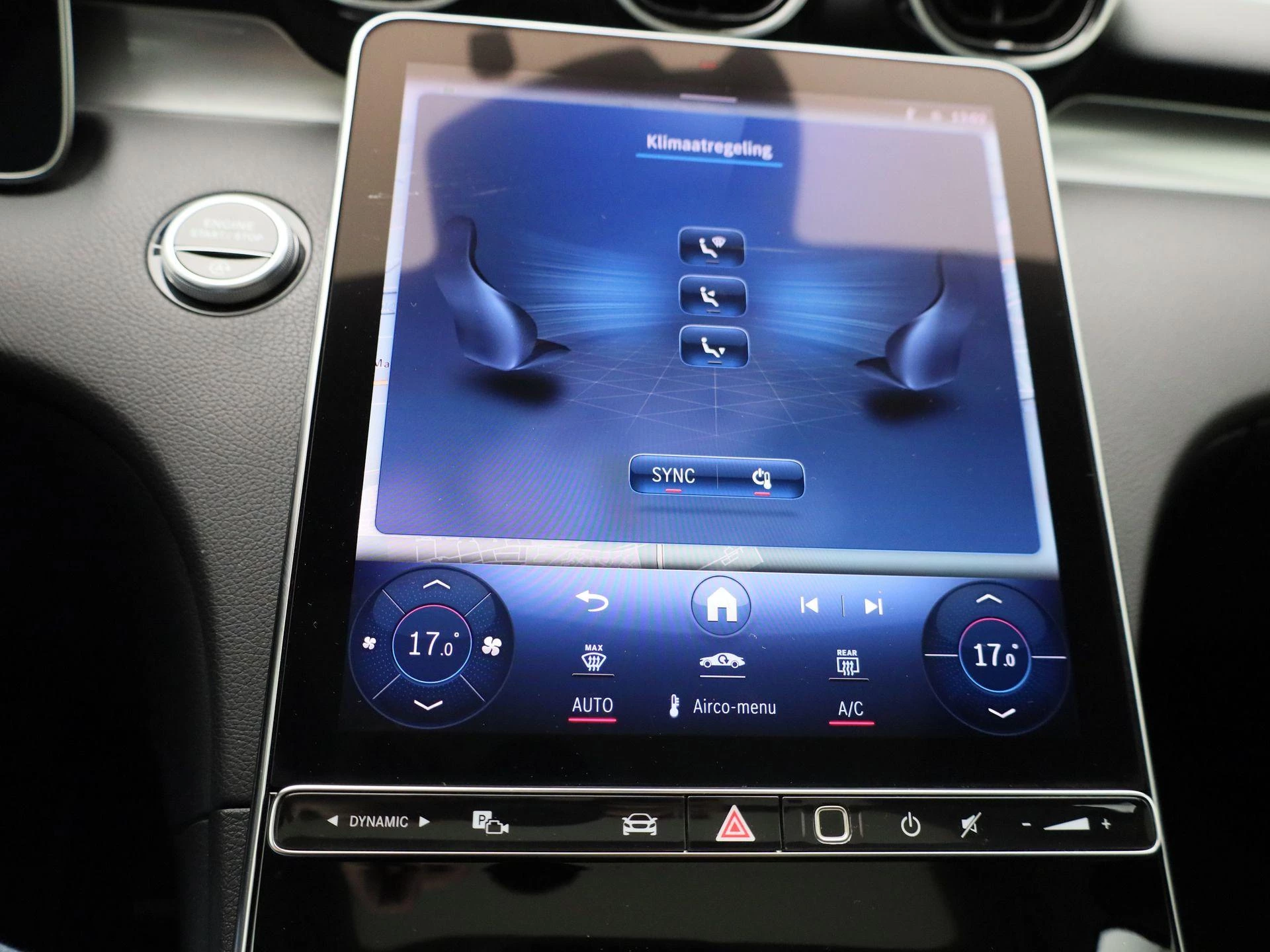 Mercedes-Benz-C-Klasse-image-23