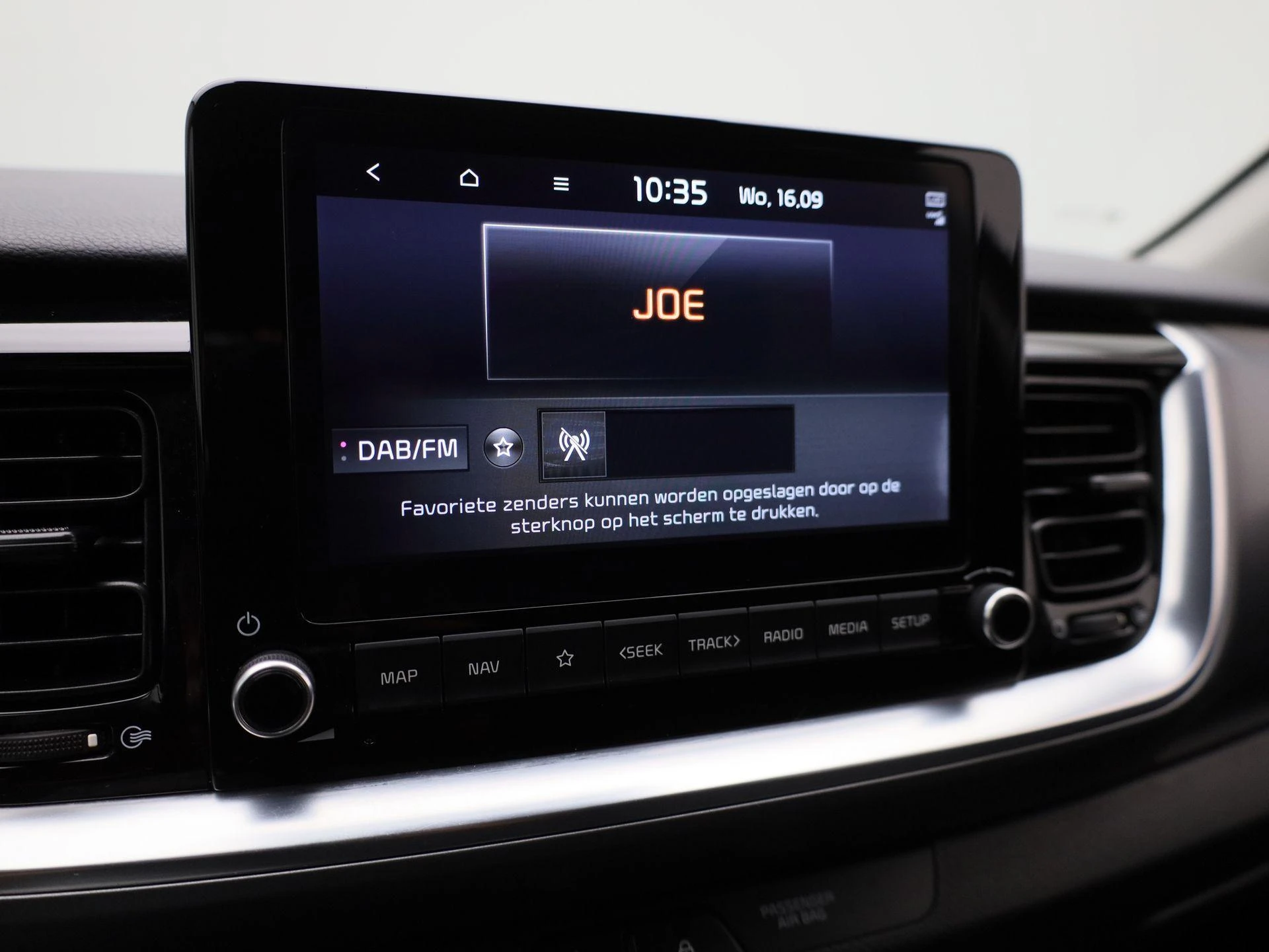 Kia-Stonic-image-25