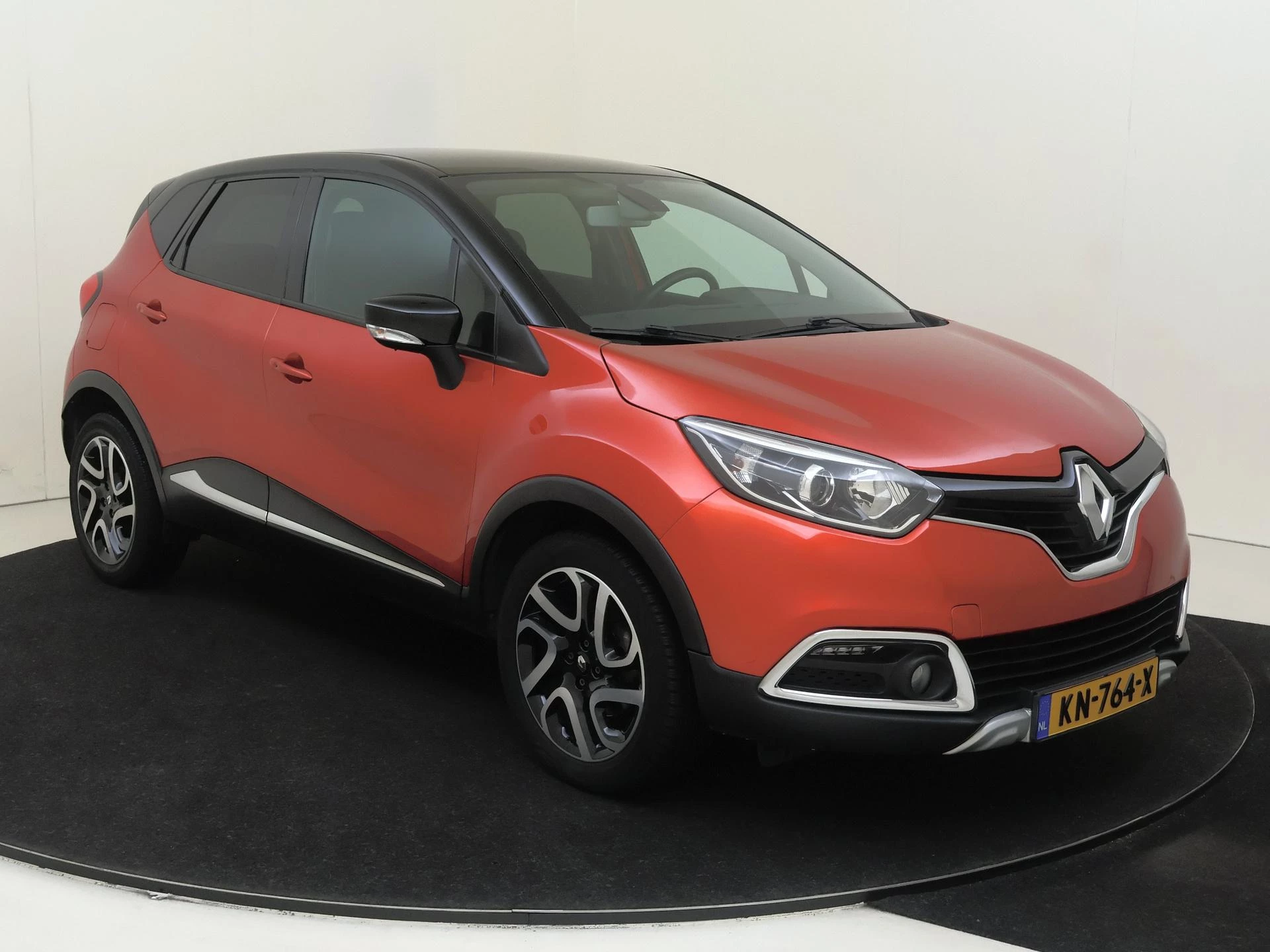Renault-Captur-image-1