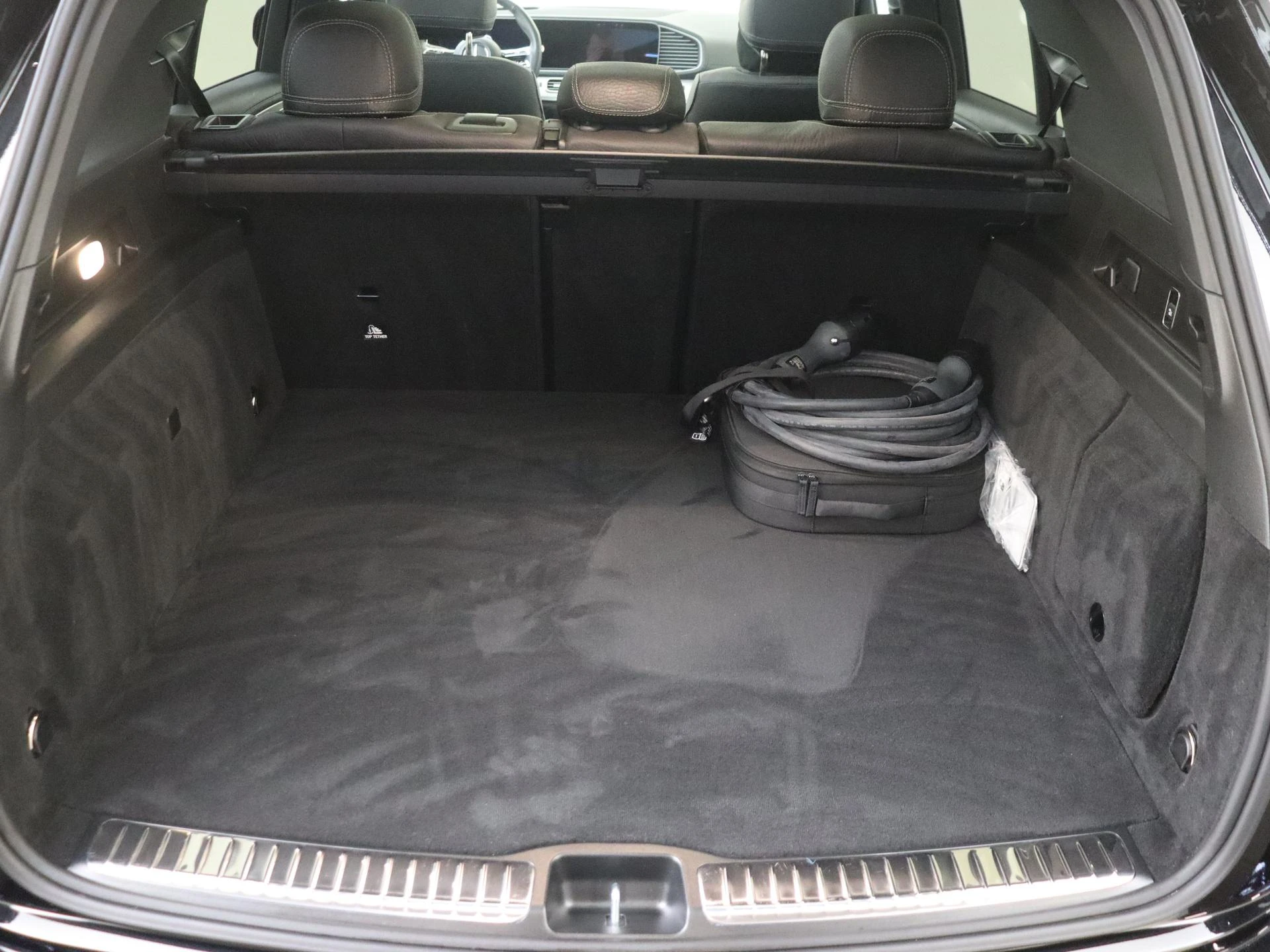 Mercedes-Benz-GLE-image-30
