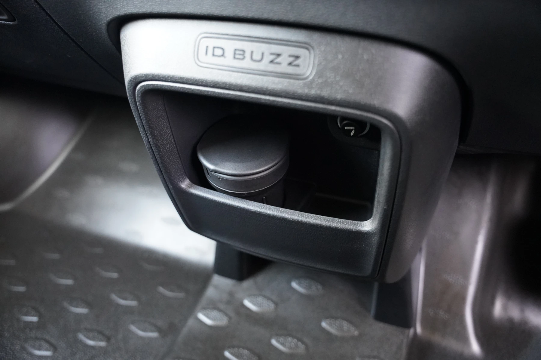 Volkswagen-ID. Buzz-image-20