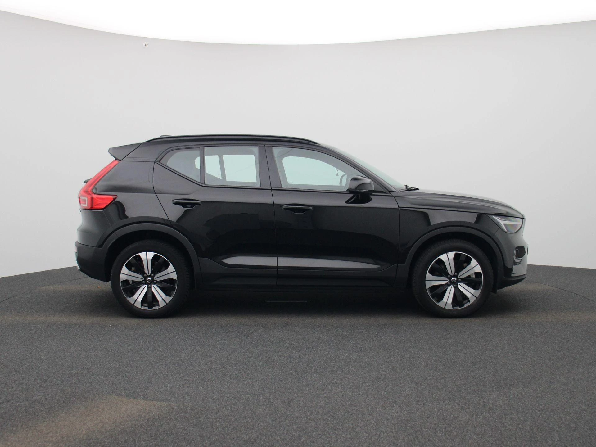 Volvo-XC40-image-5