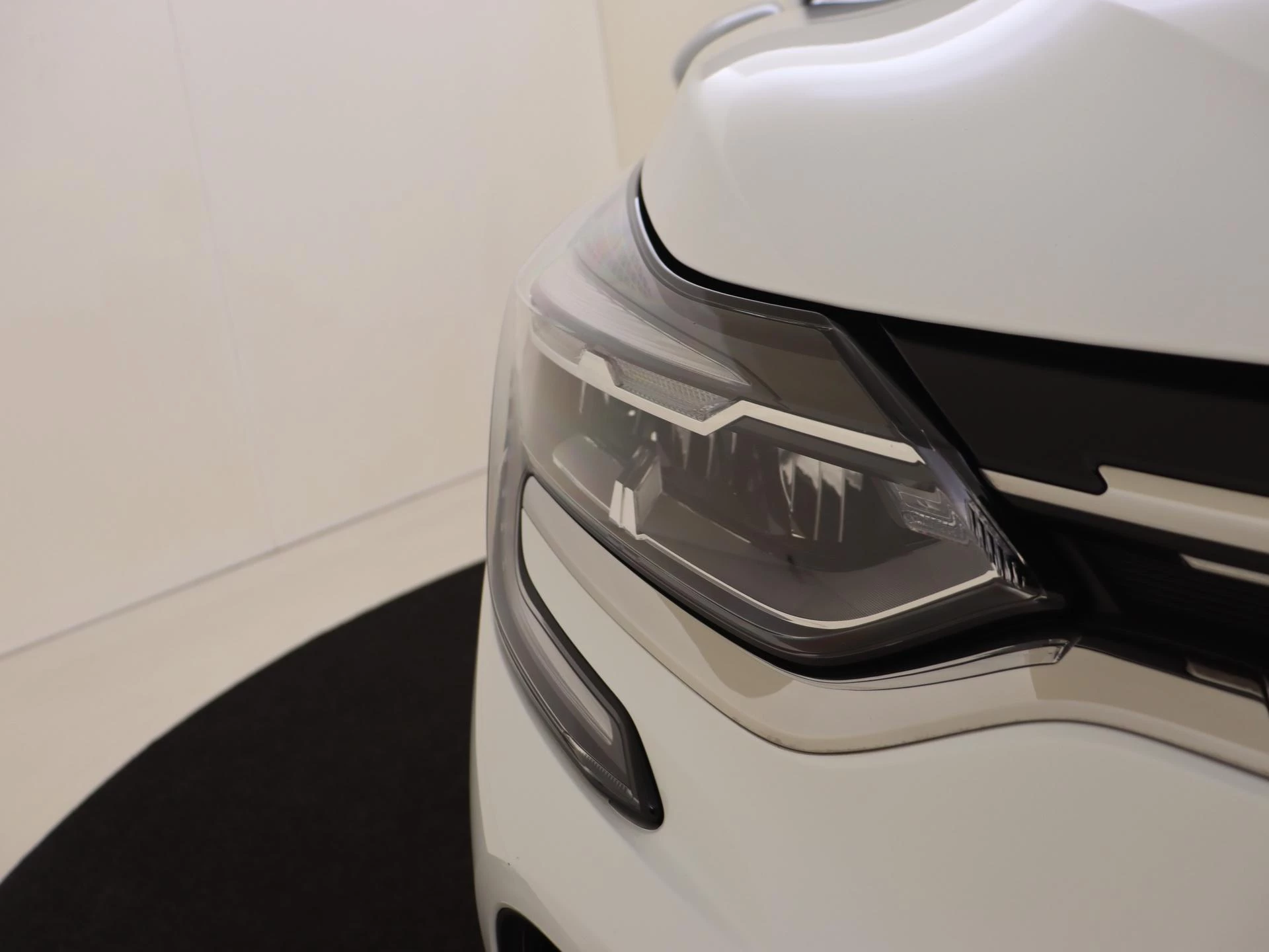 Renault-Captur-image-8