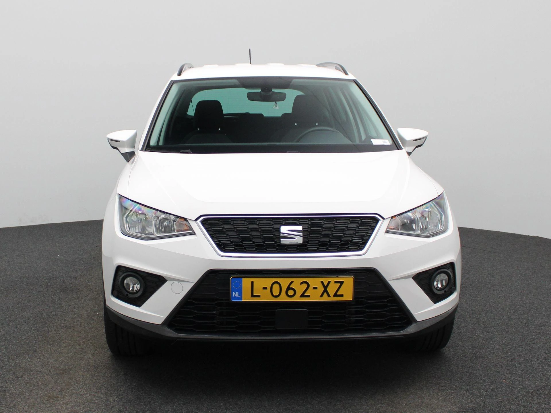 SEAT-Arona-image-2