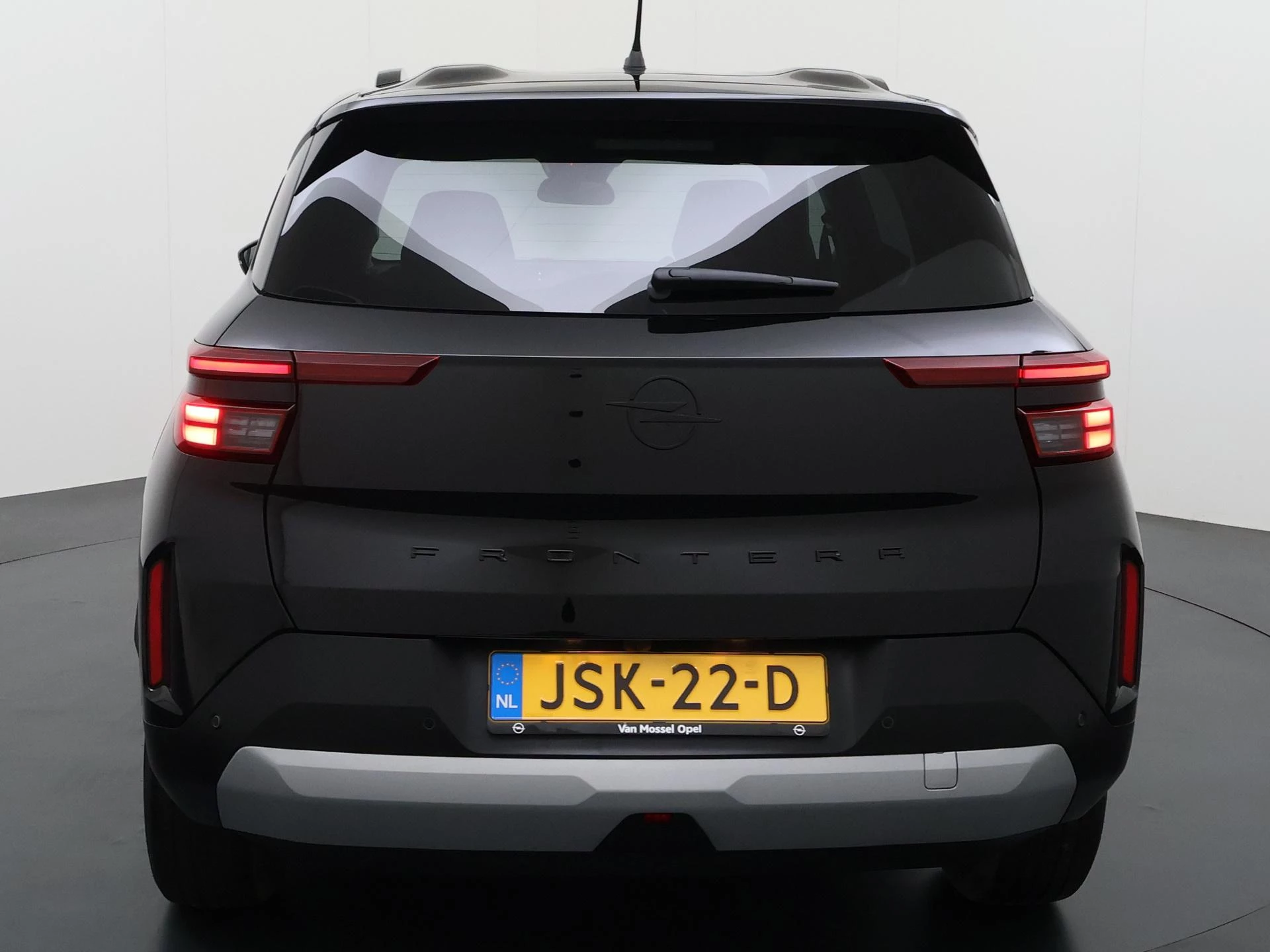 Opel-Frontera-image-7