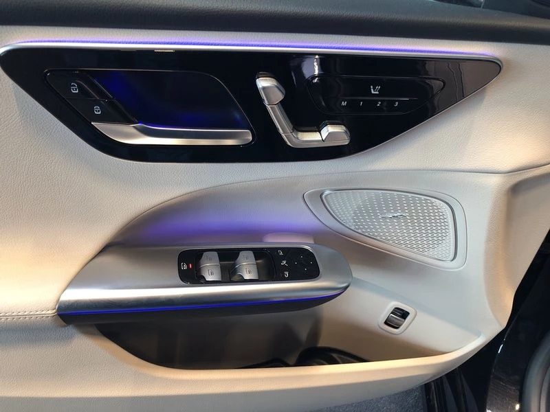 Mercedes-Benz C-Klasse 200 d AVANTGARDE DISTRONIC AHK 360° MEMORY AVANTGARDE