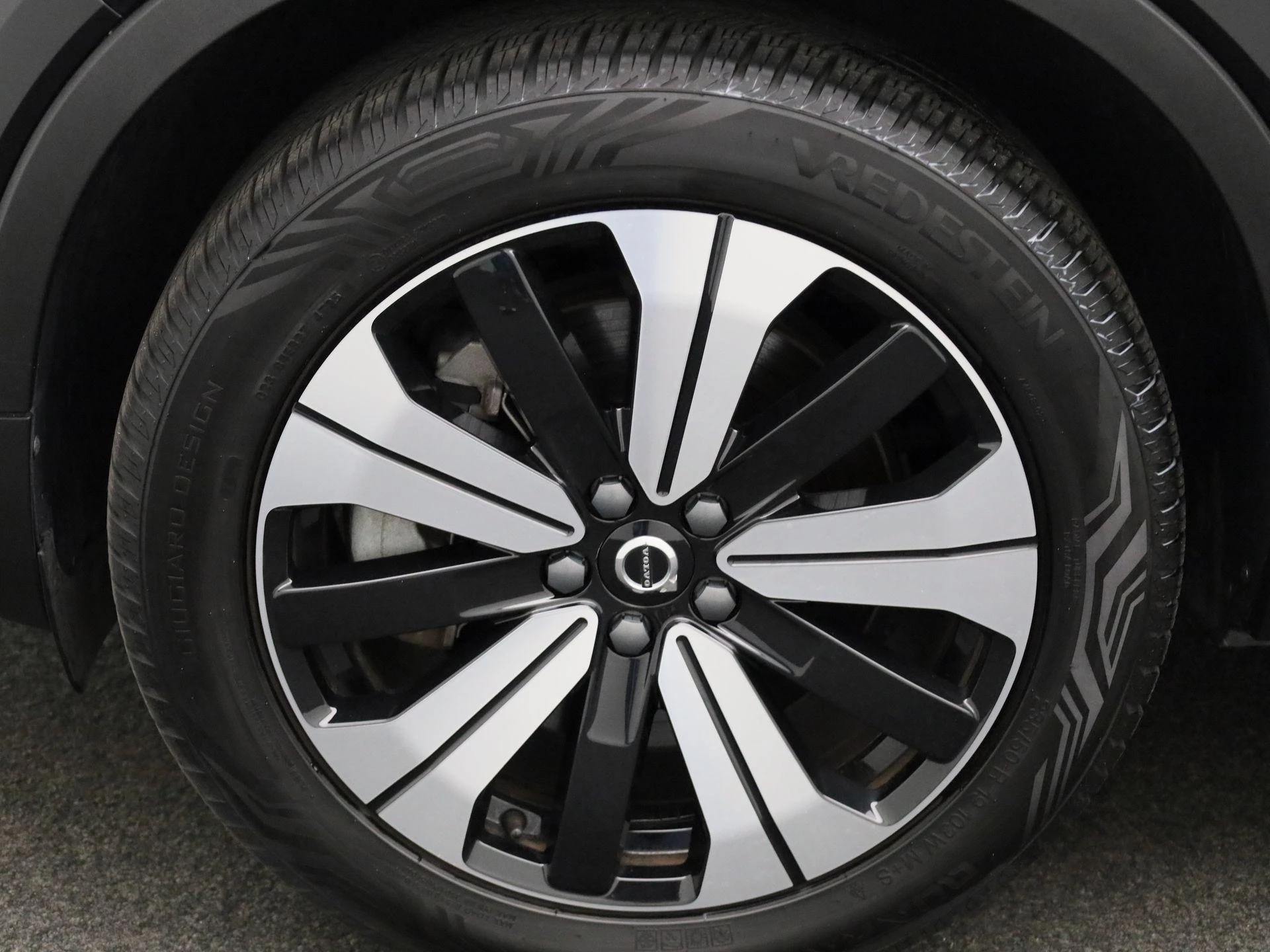 Volvo-XC40-image-14